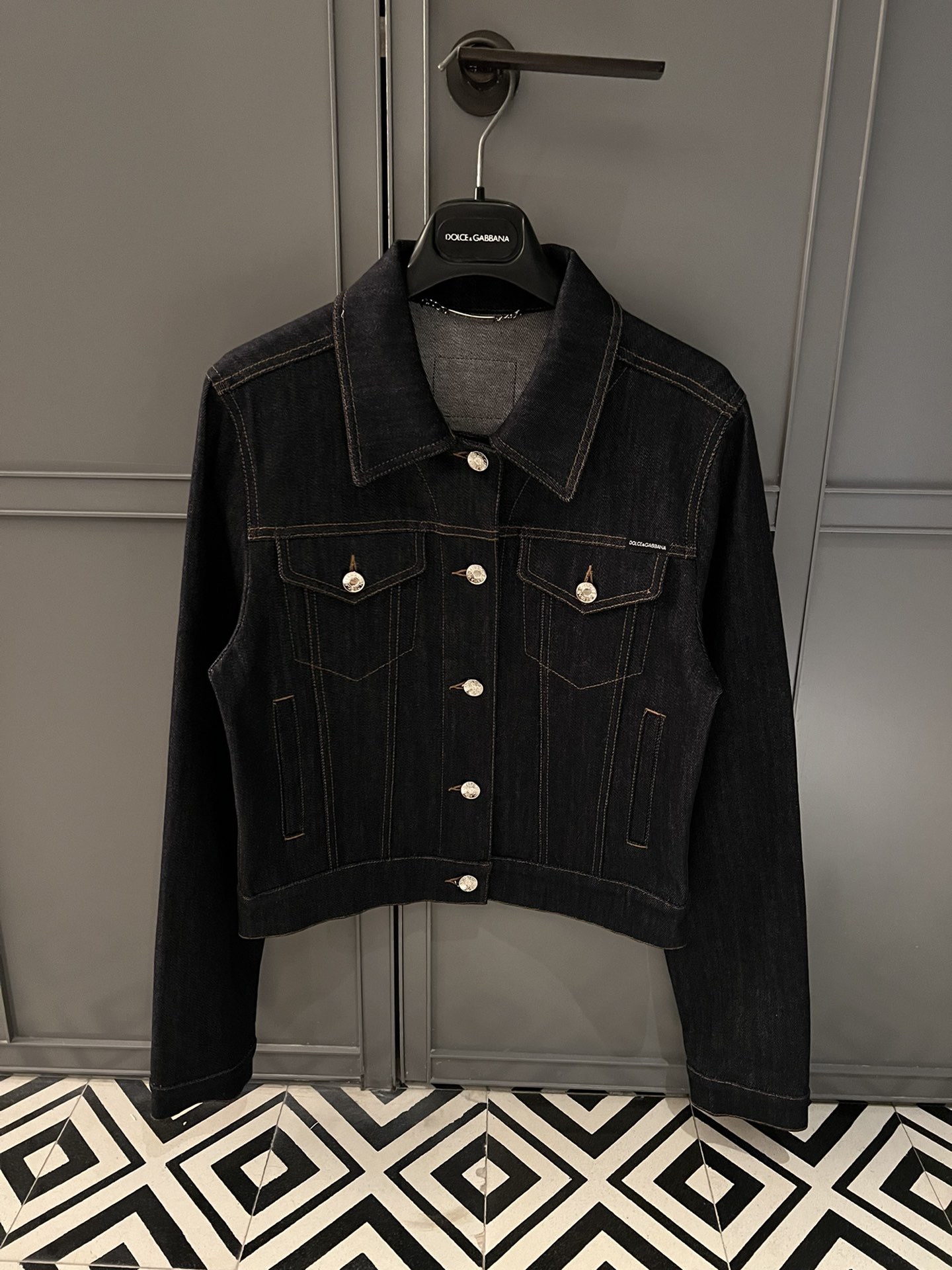 JACKET - Image 4