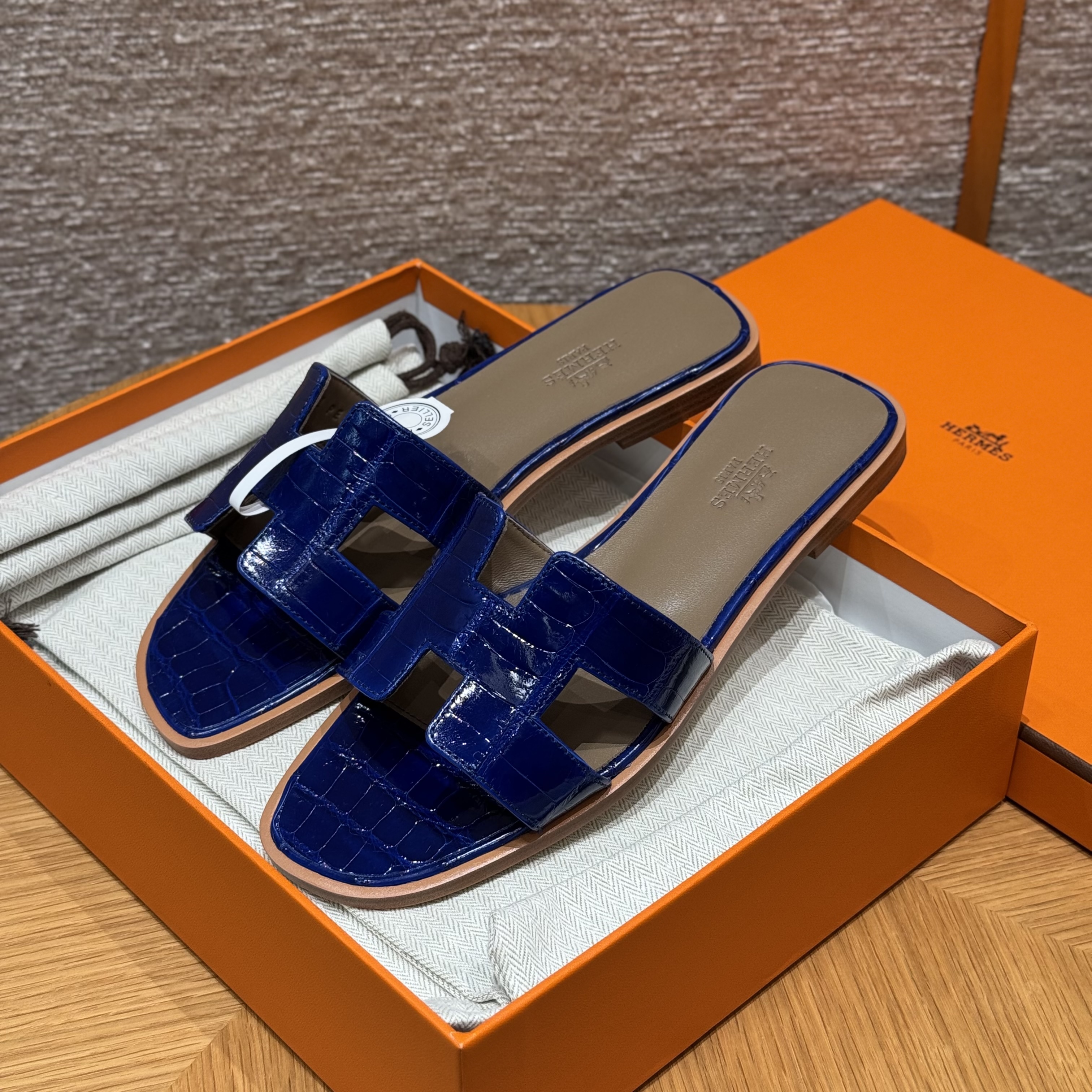 Oran Sandal