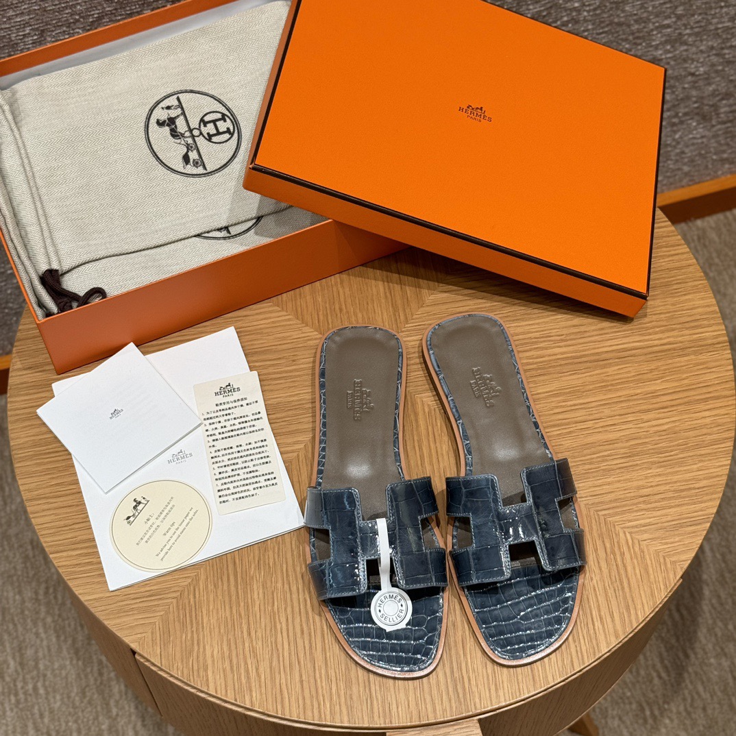 Oran Sandal