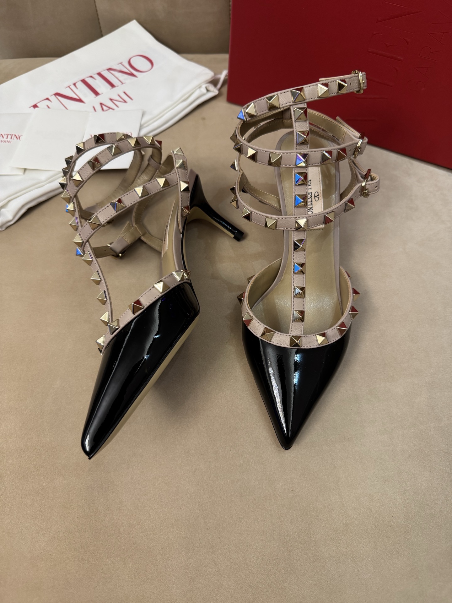 فالينتينو - VALENTINO