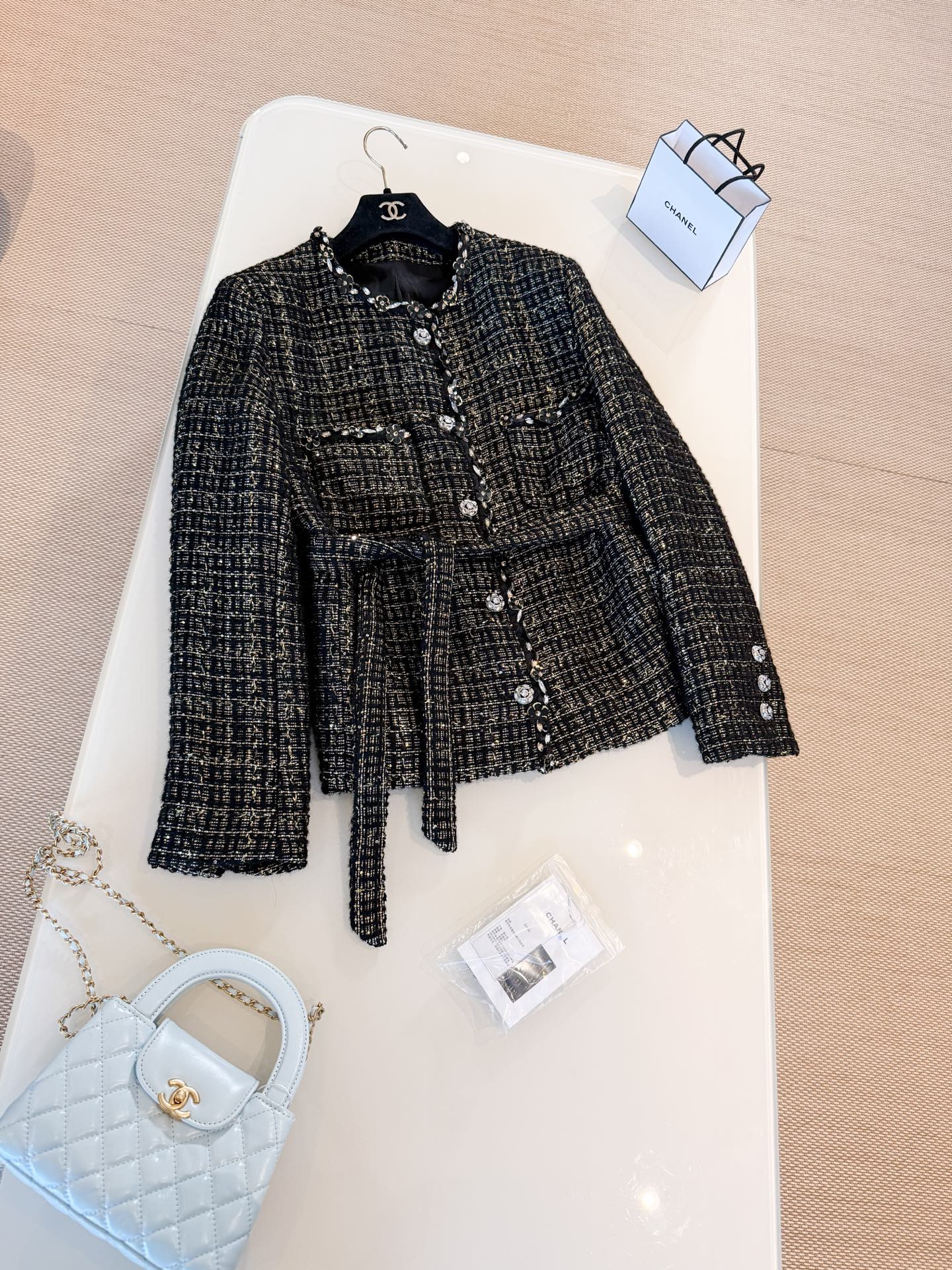 JACKET 