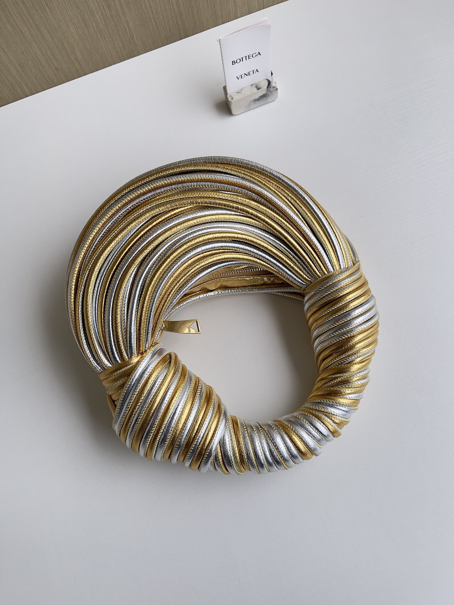 23x28x8cm - Image 6