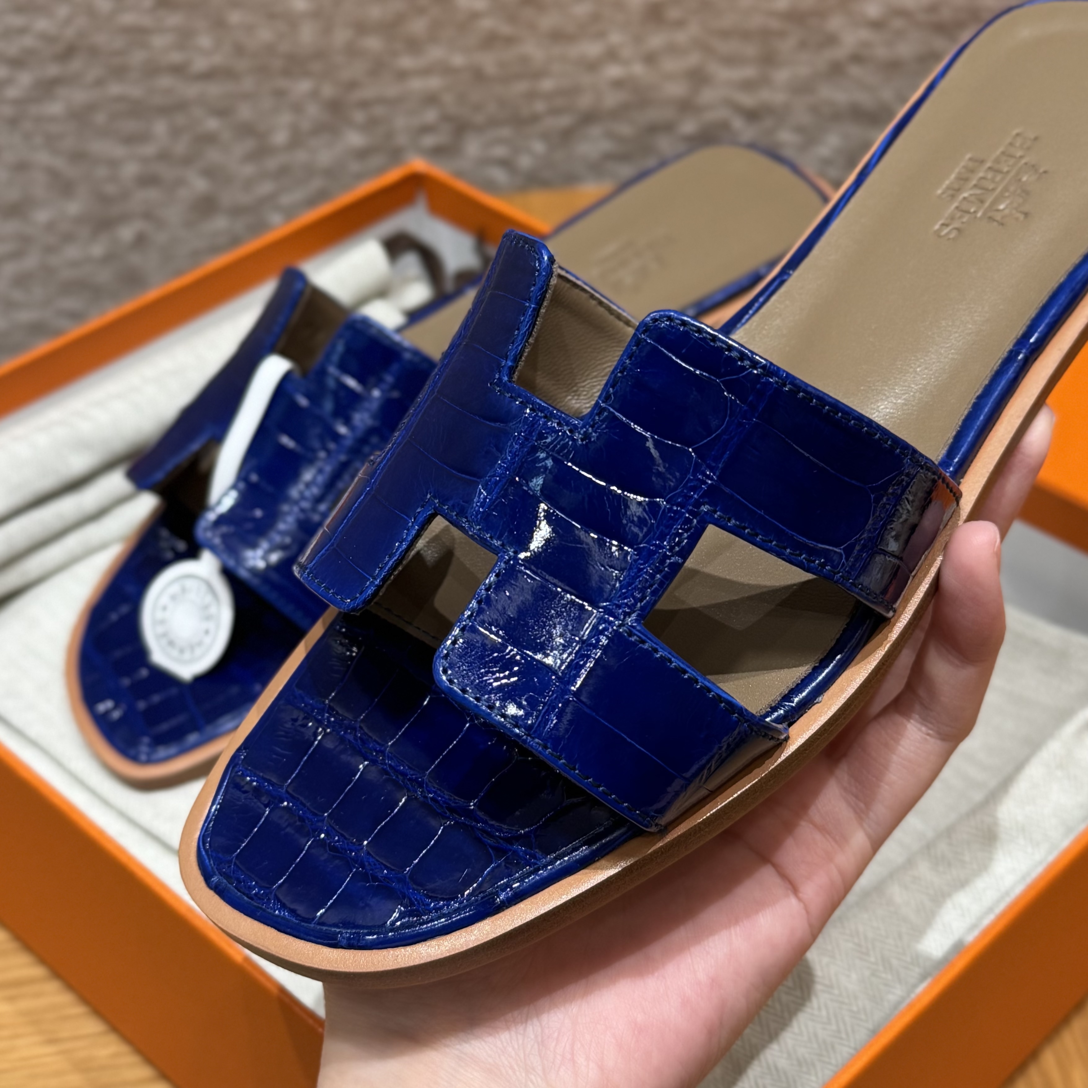 Oran Sandal