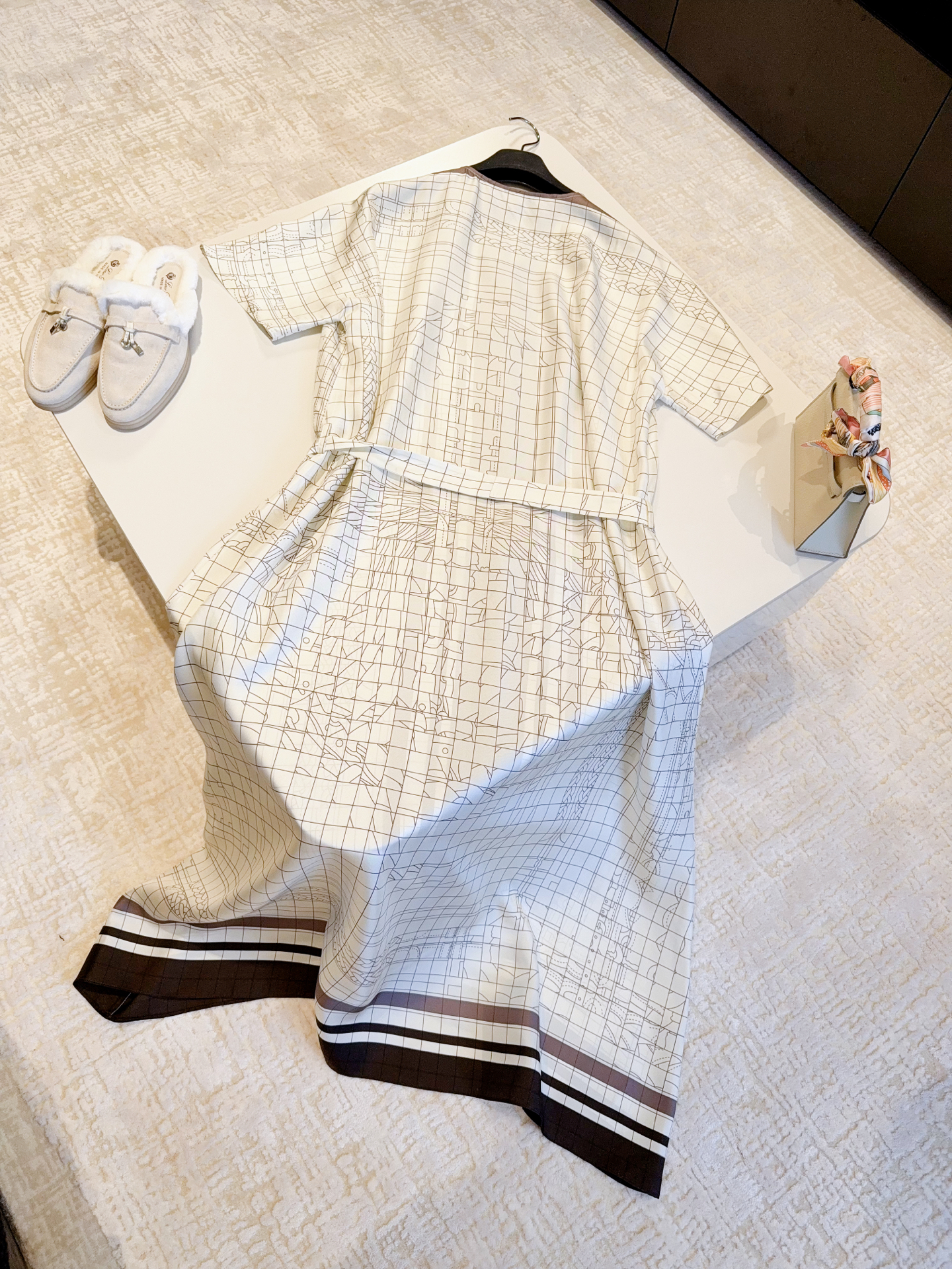 DRESS - Image 7