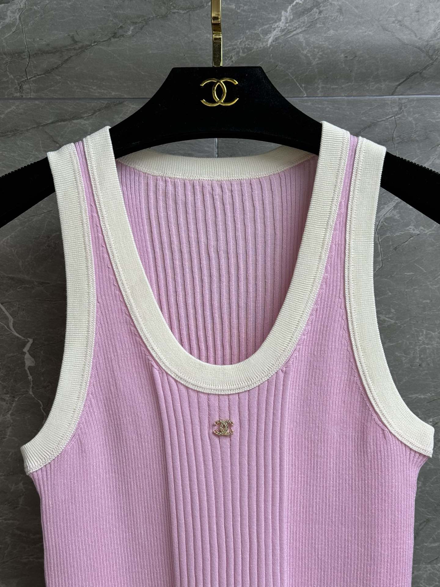 TOP - Image 2