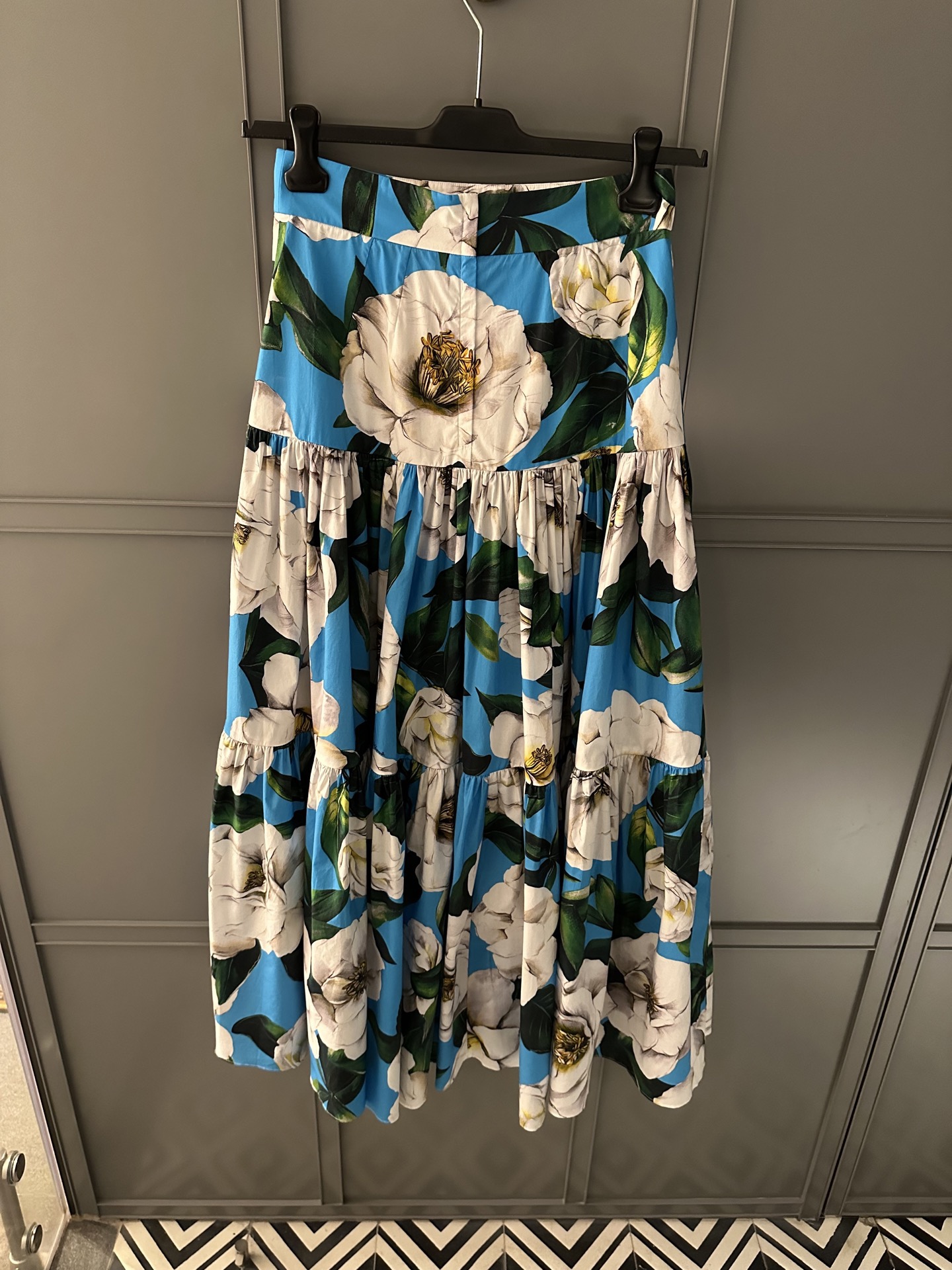SKIRT - Image 2
