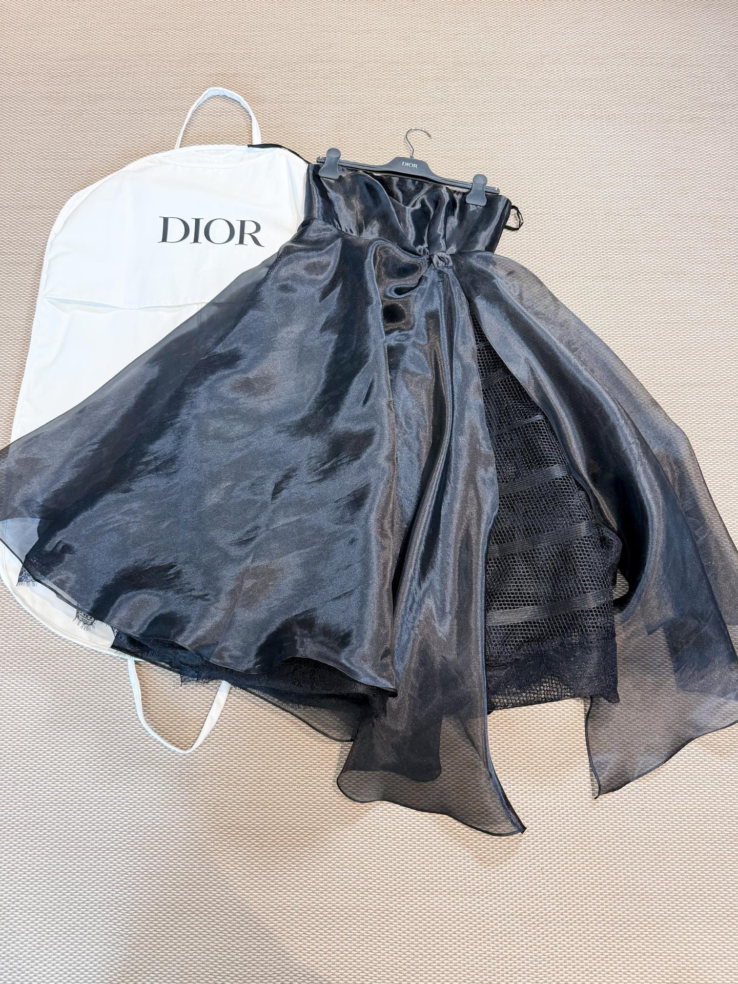 DRESS - Image 2