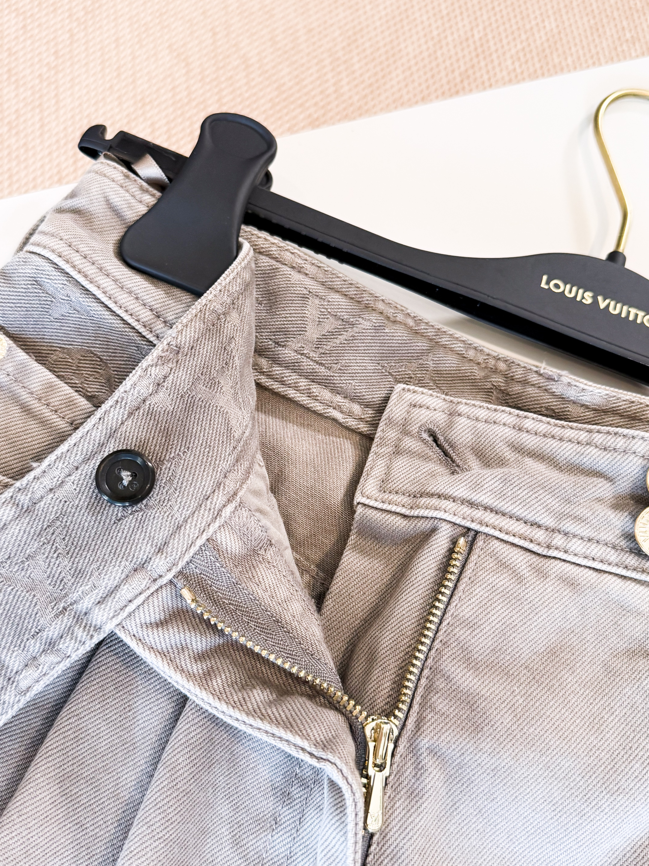 JEANS  - Image 5