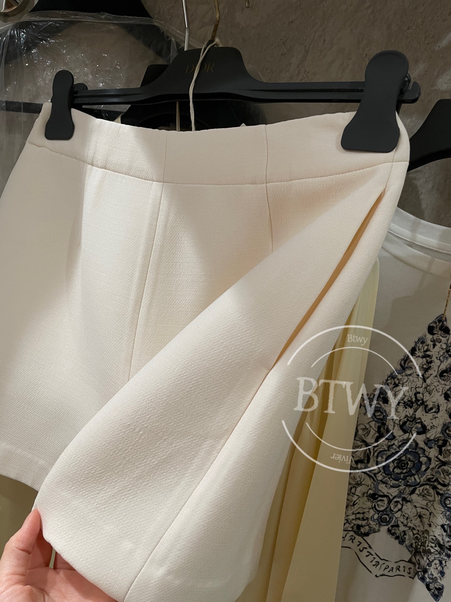 SHORTS - Image 5