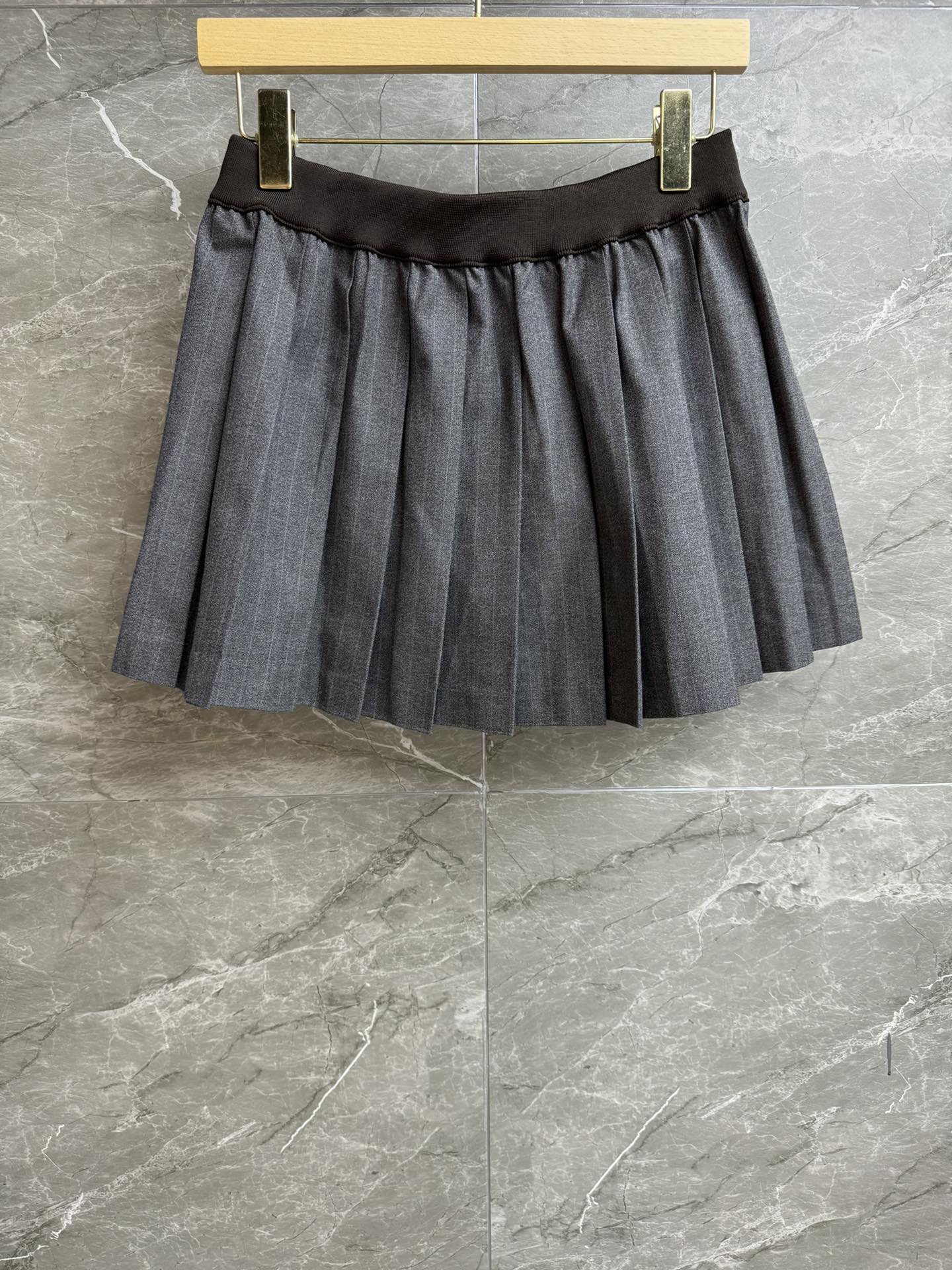 SKIRT - Image 2