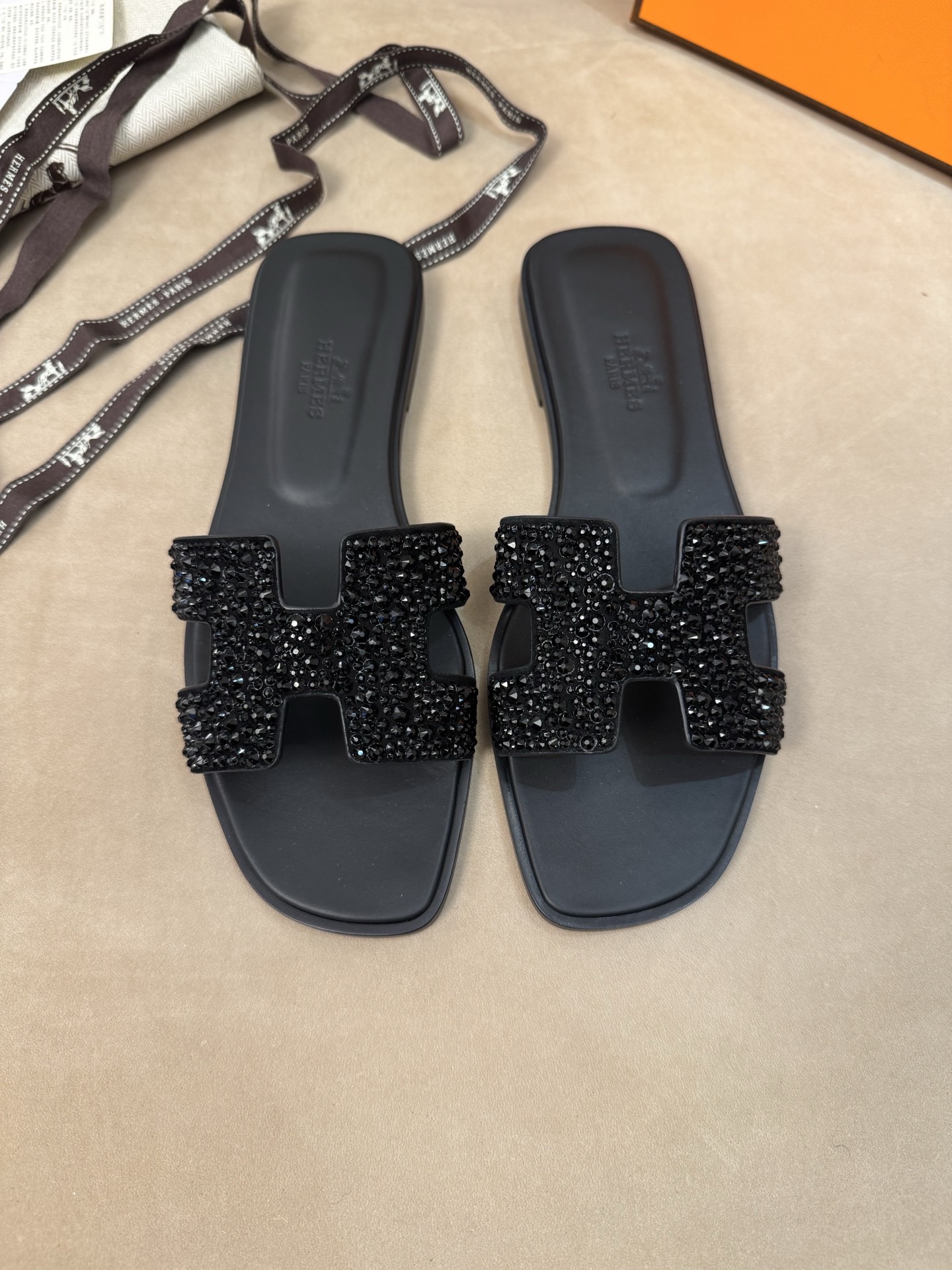 Oran Sandal