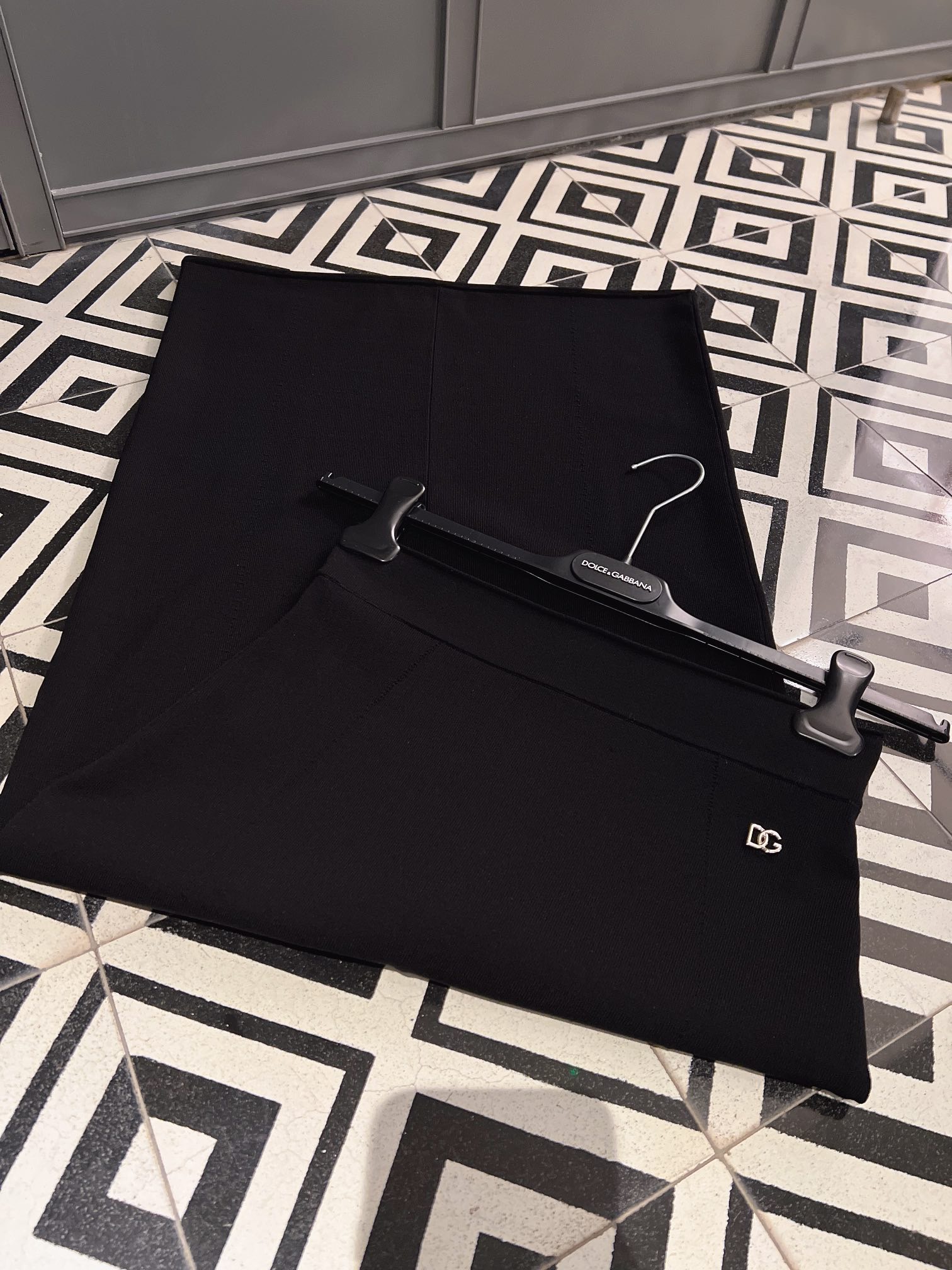 SKIRT - Image 4