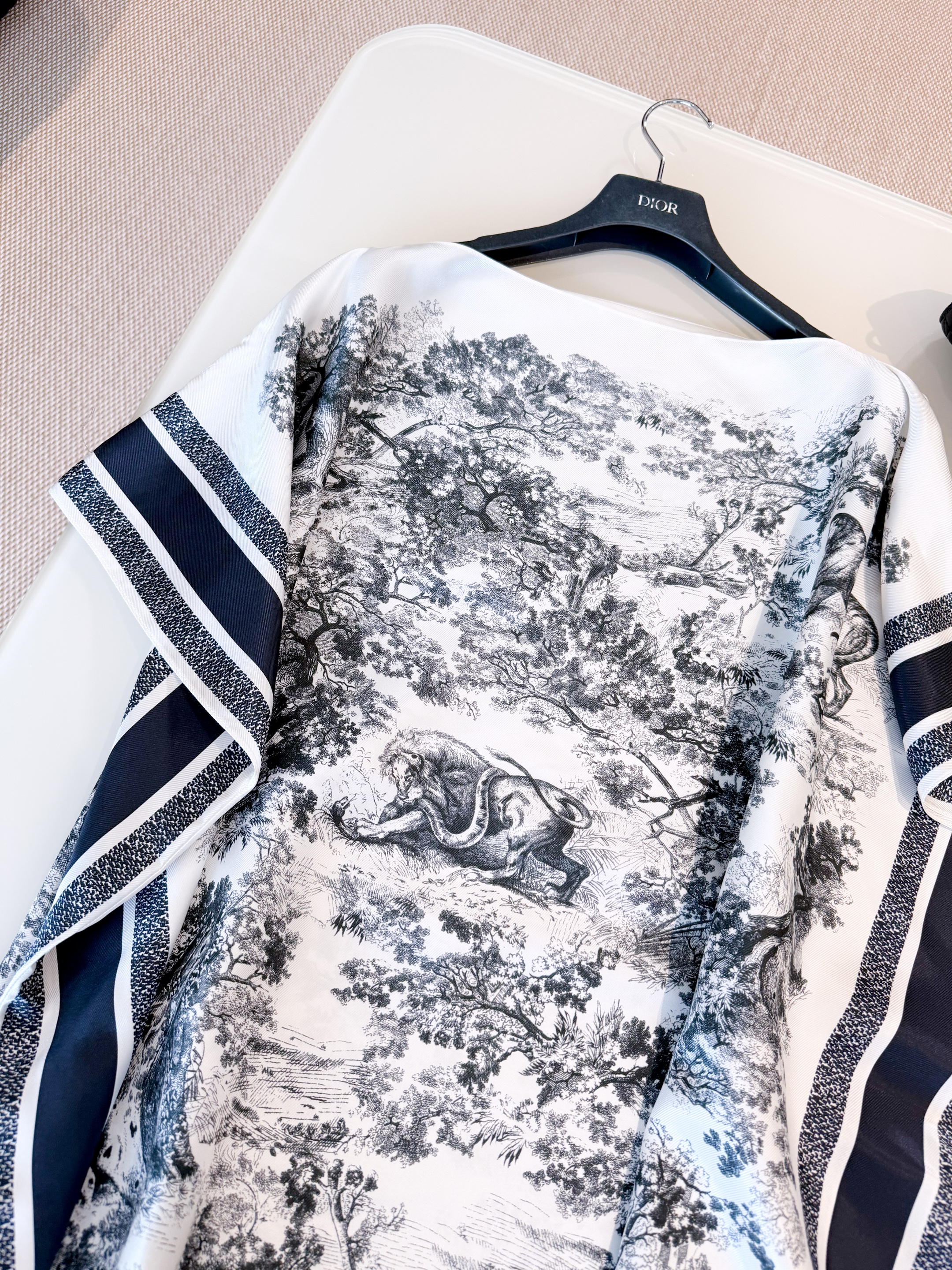 DRESS - Image 3