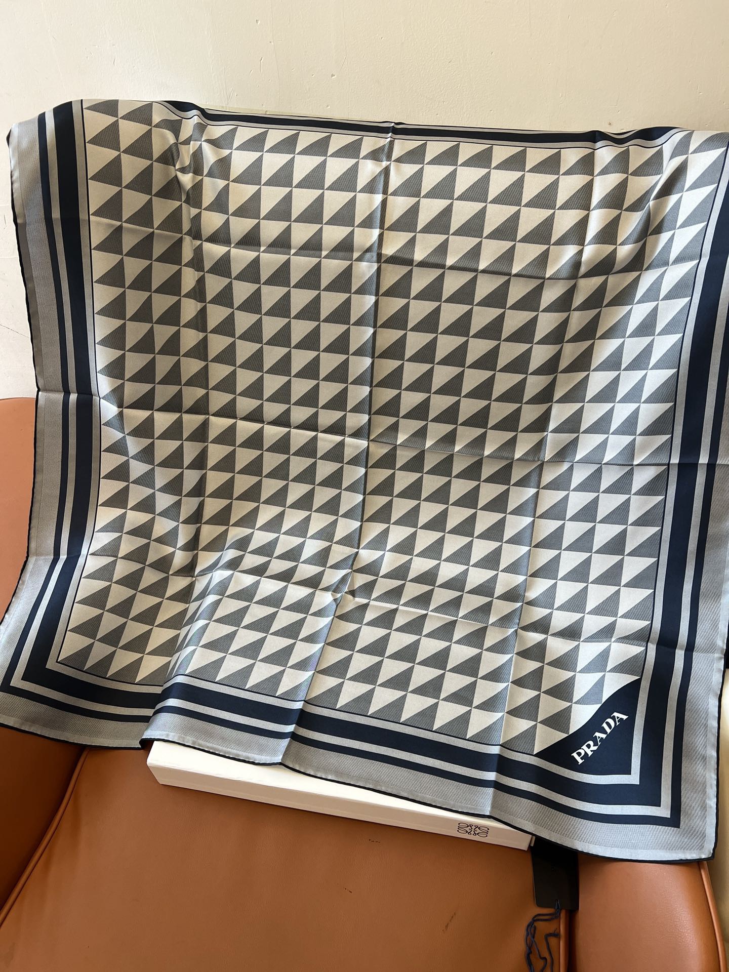 90x90cm