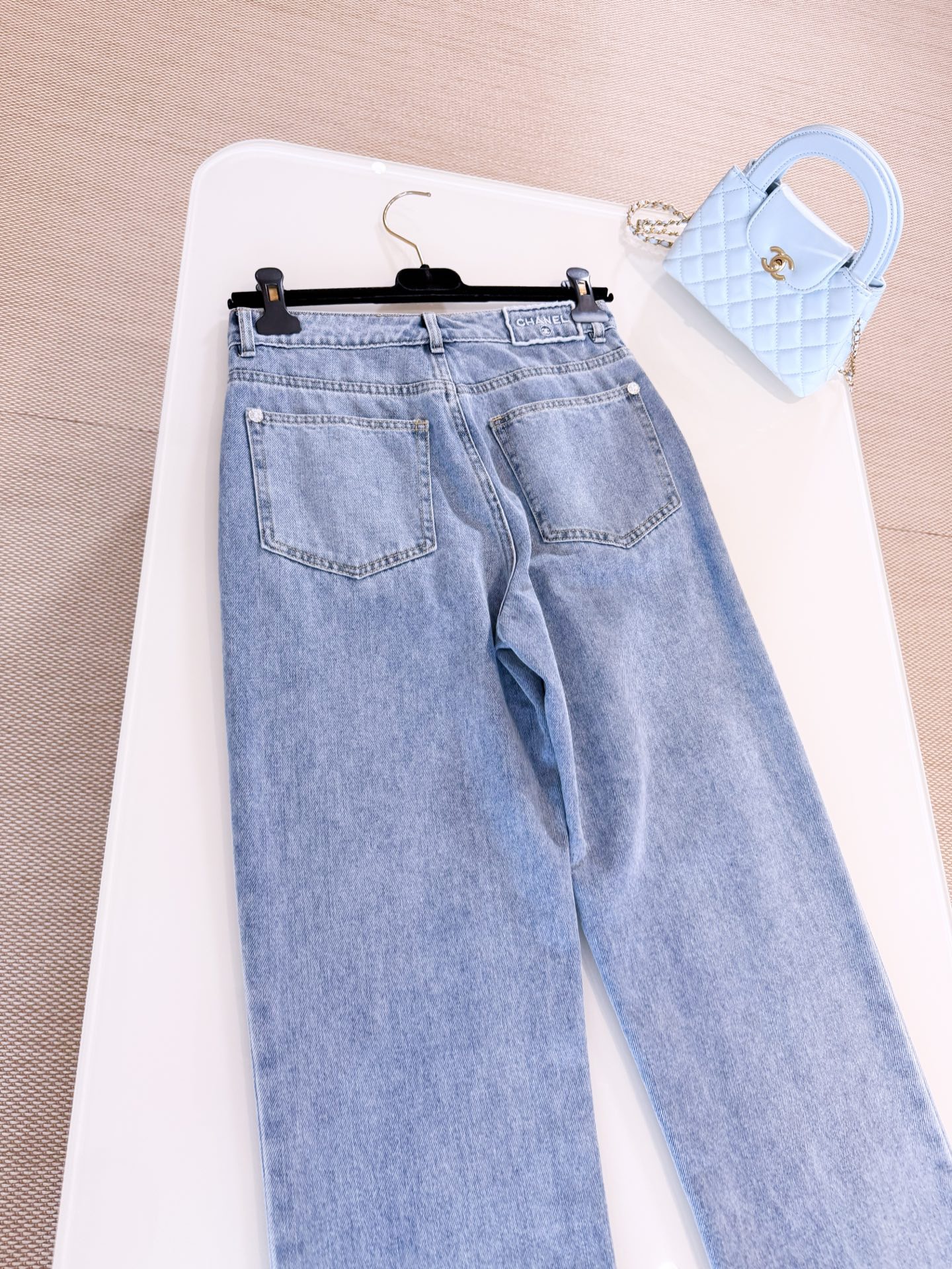 JEANS  - Image 5