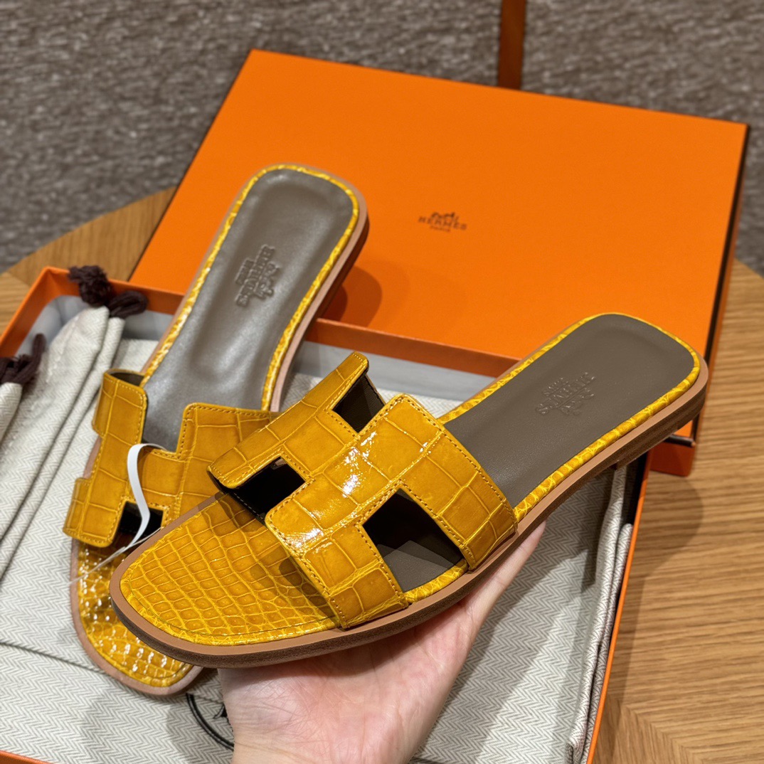 Oran Sandal