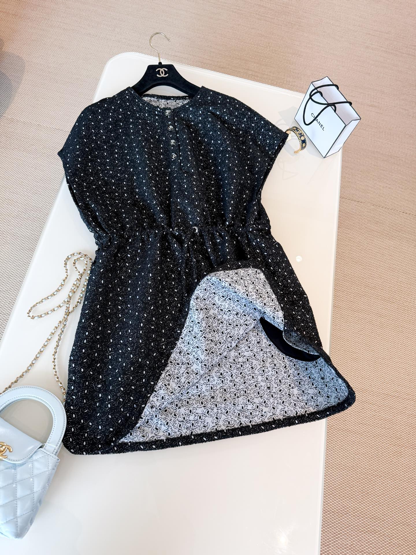 DRESS - Image 4