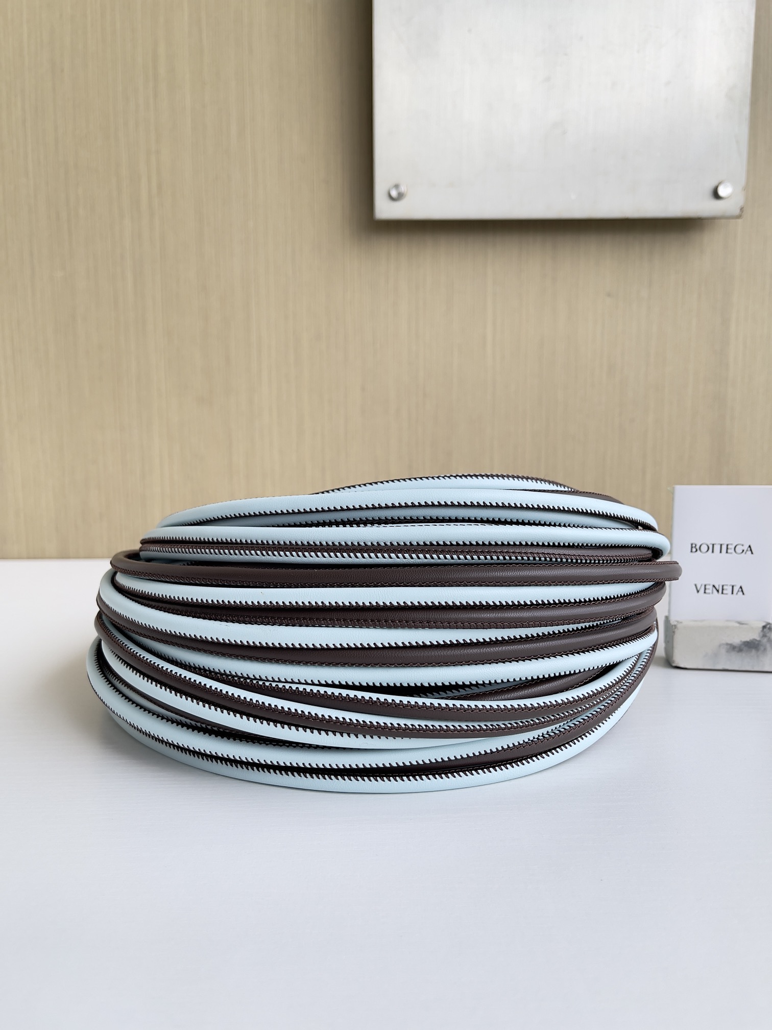 23x28x8cm - Image 5