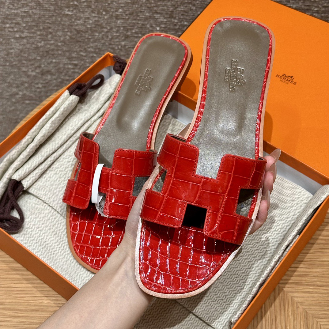 Oran Sandal