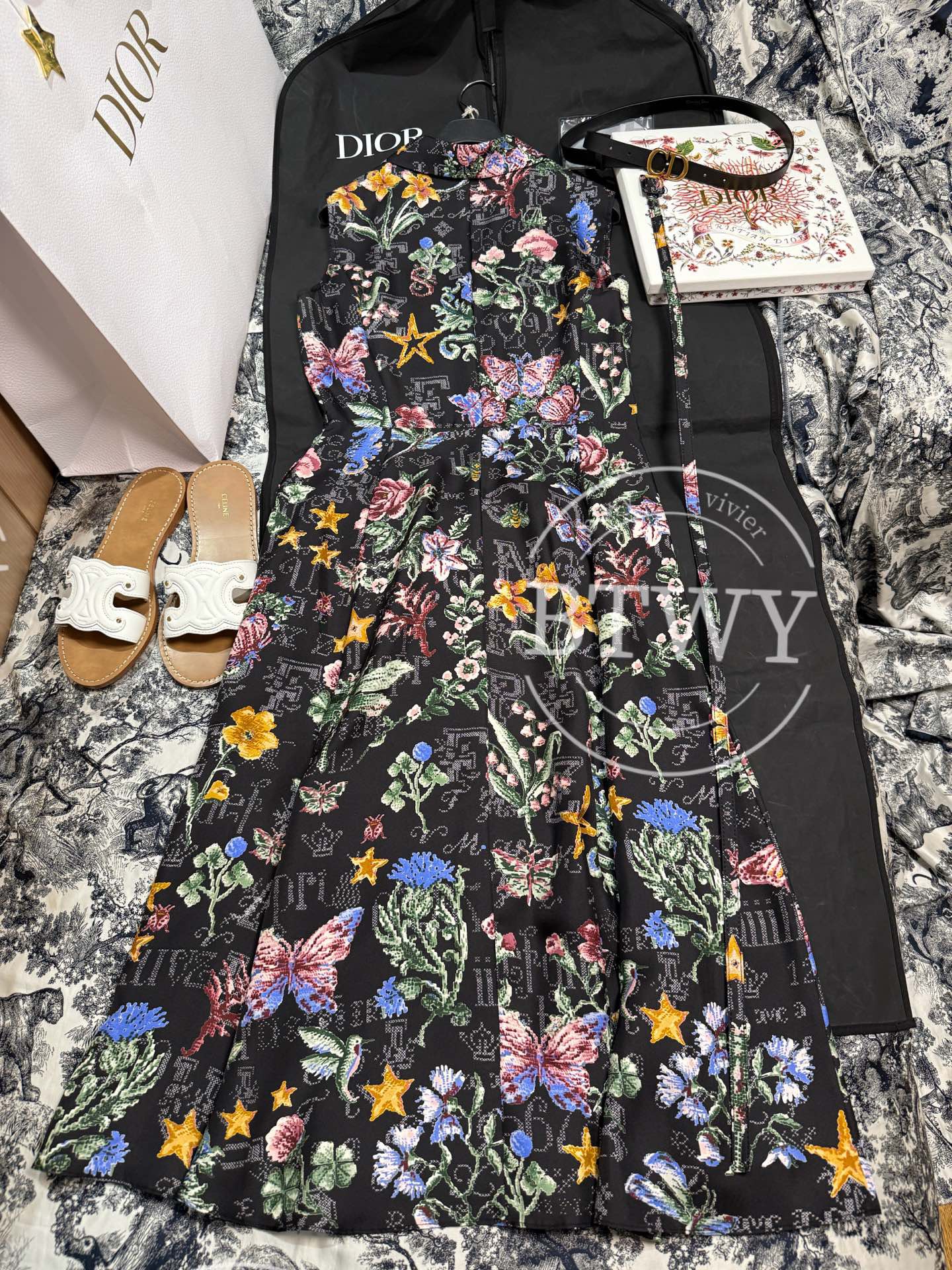 DRESS - Image 2