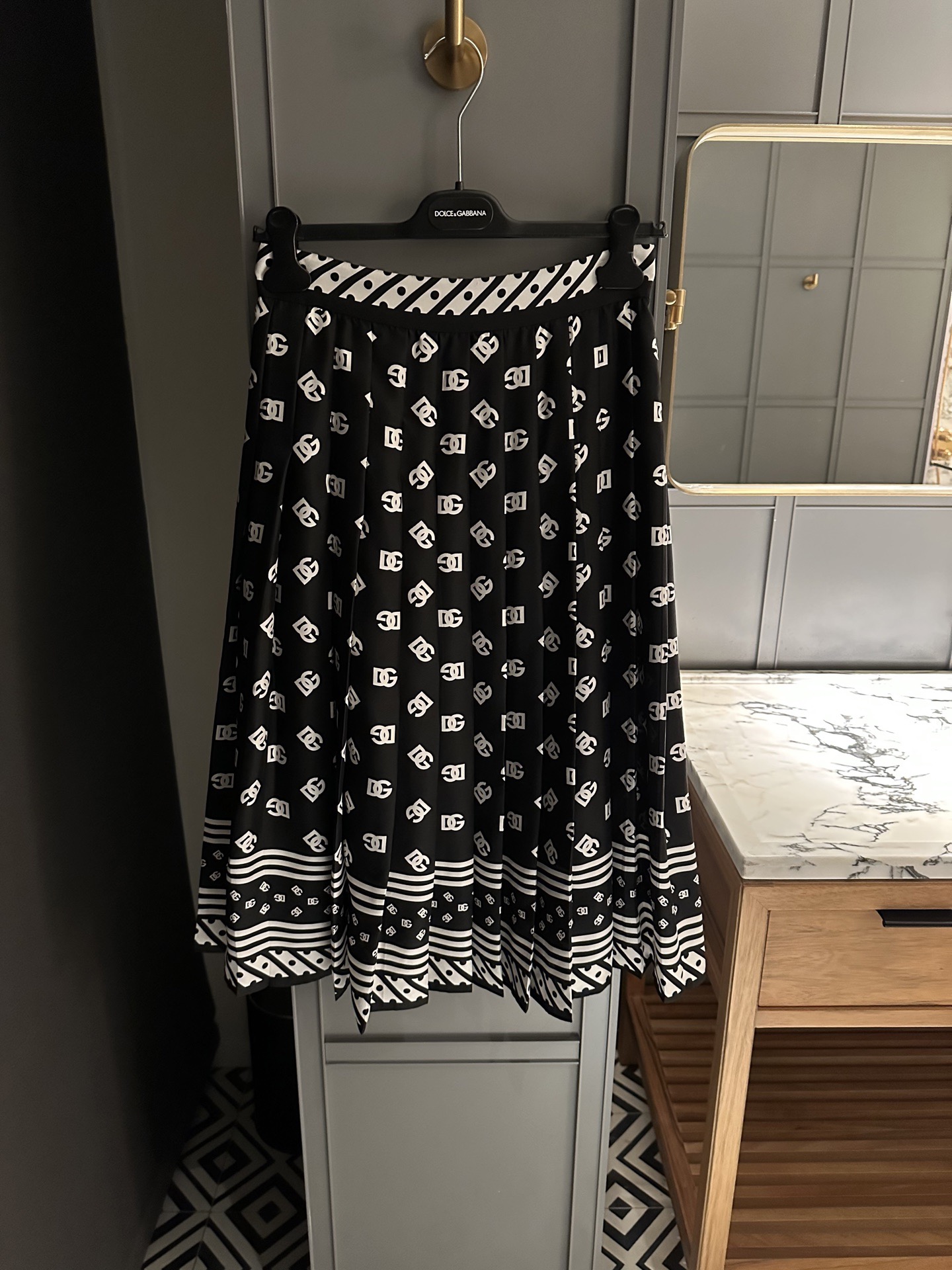 SKIRT - Image 3