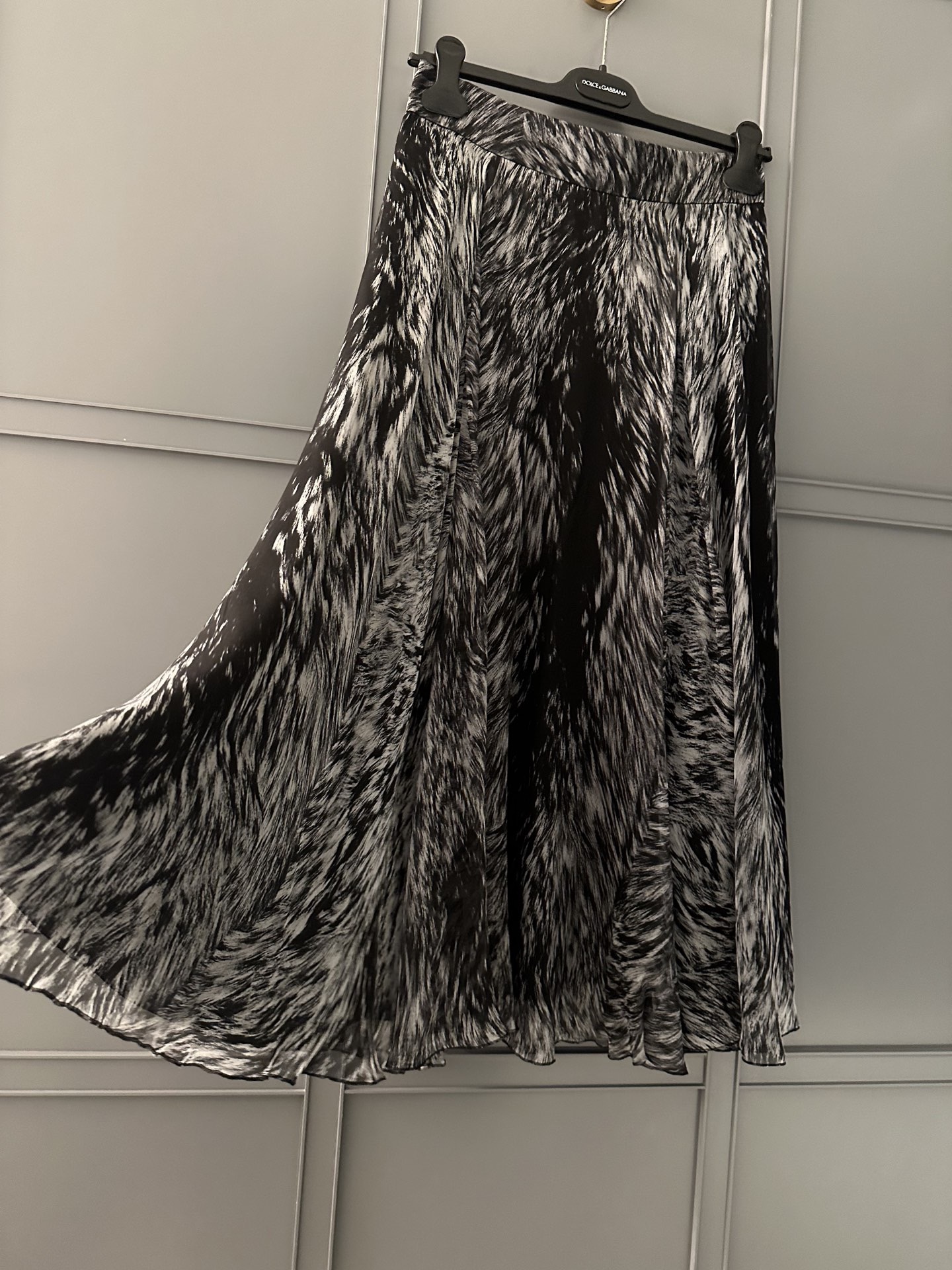 SKIRT - Image 2