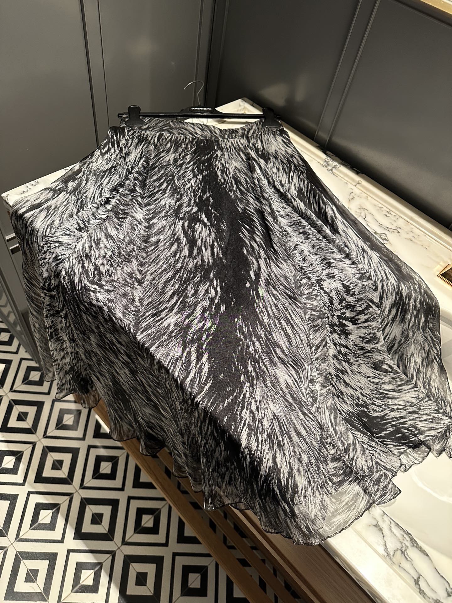 SKIRT - Image 4