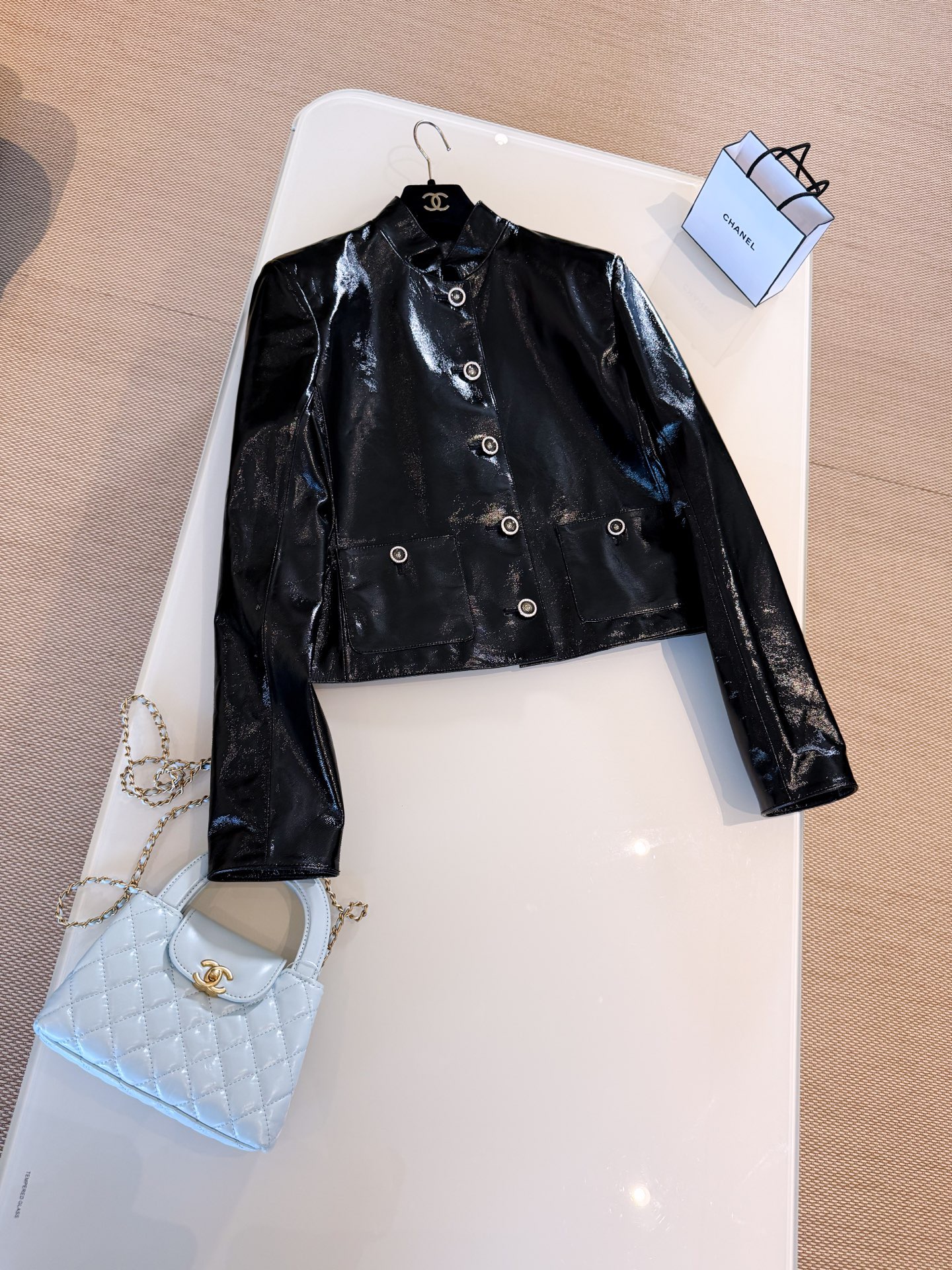 JACKET 