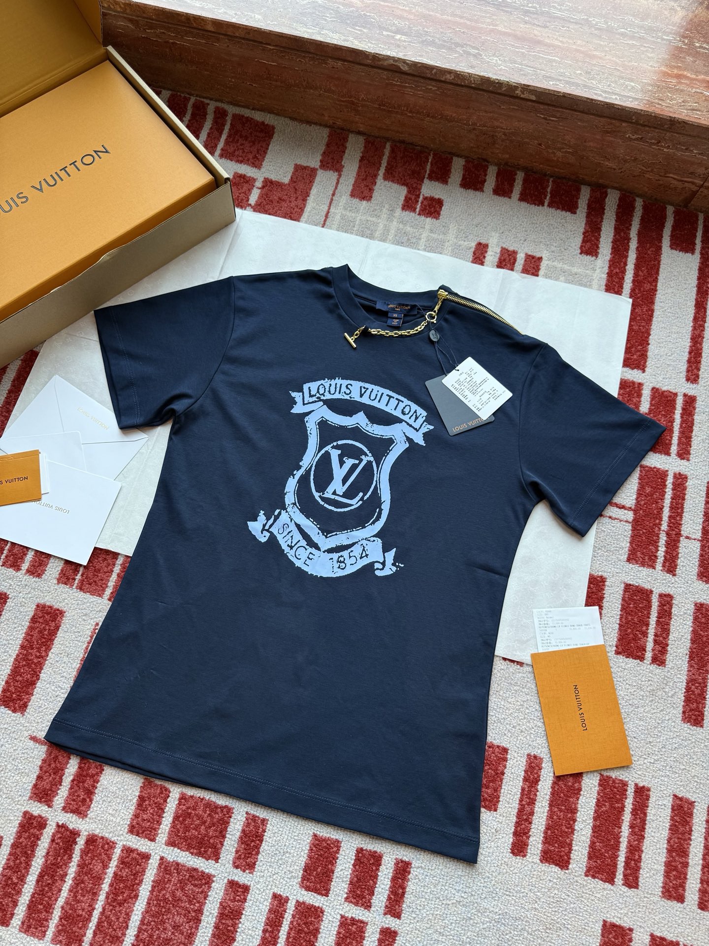 TSHIRT
