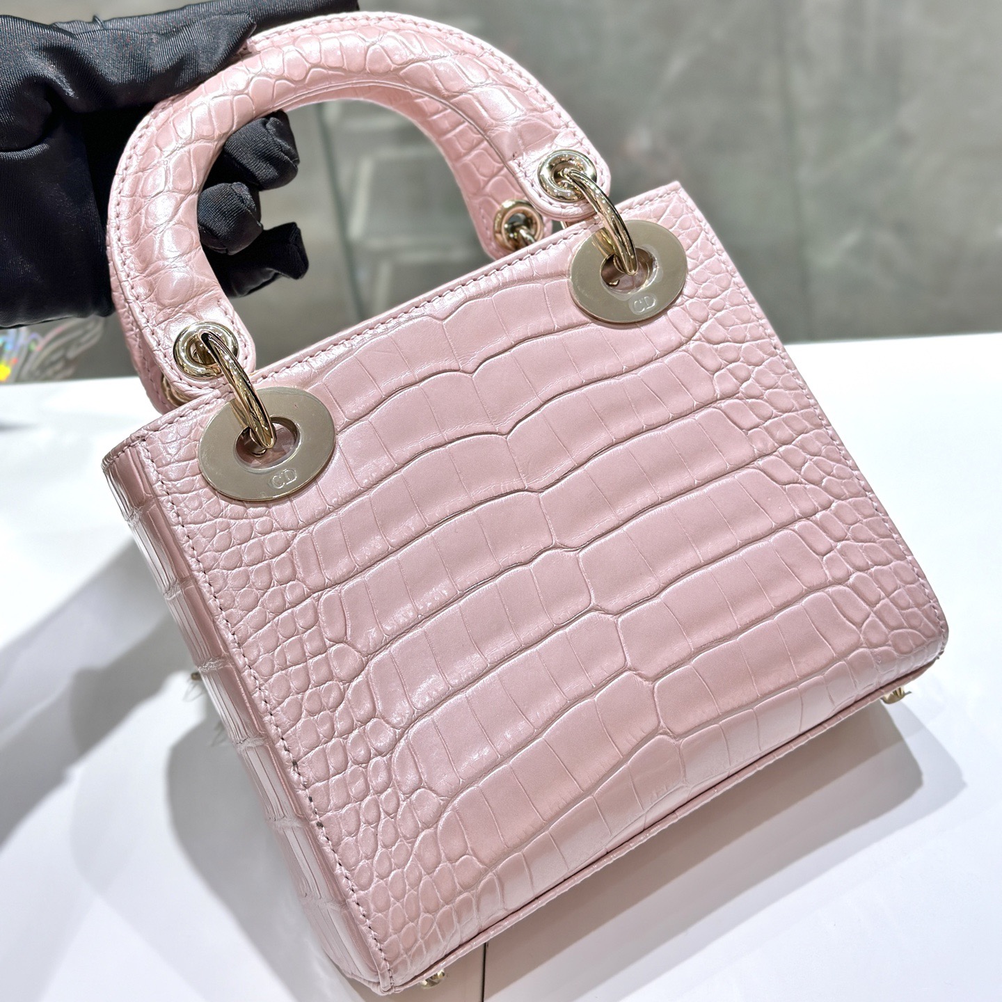CROCODILE LEATHER  - Image 2