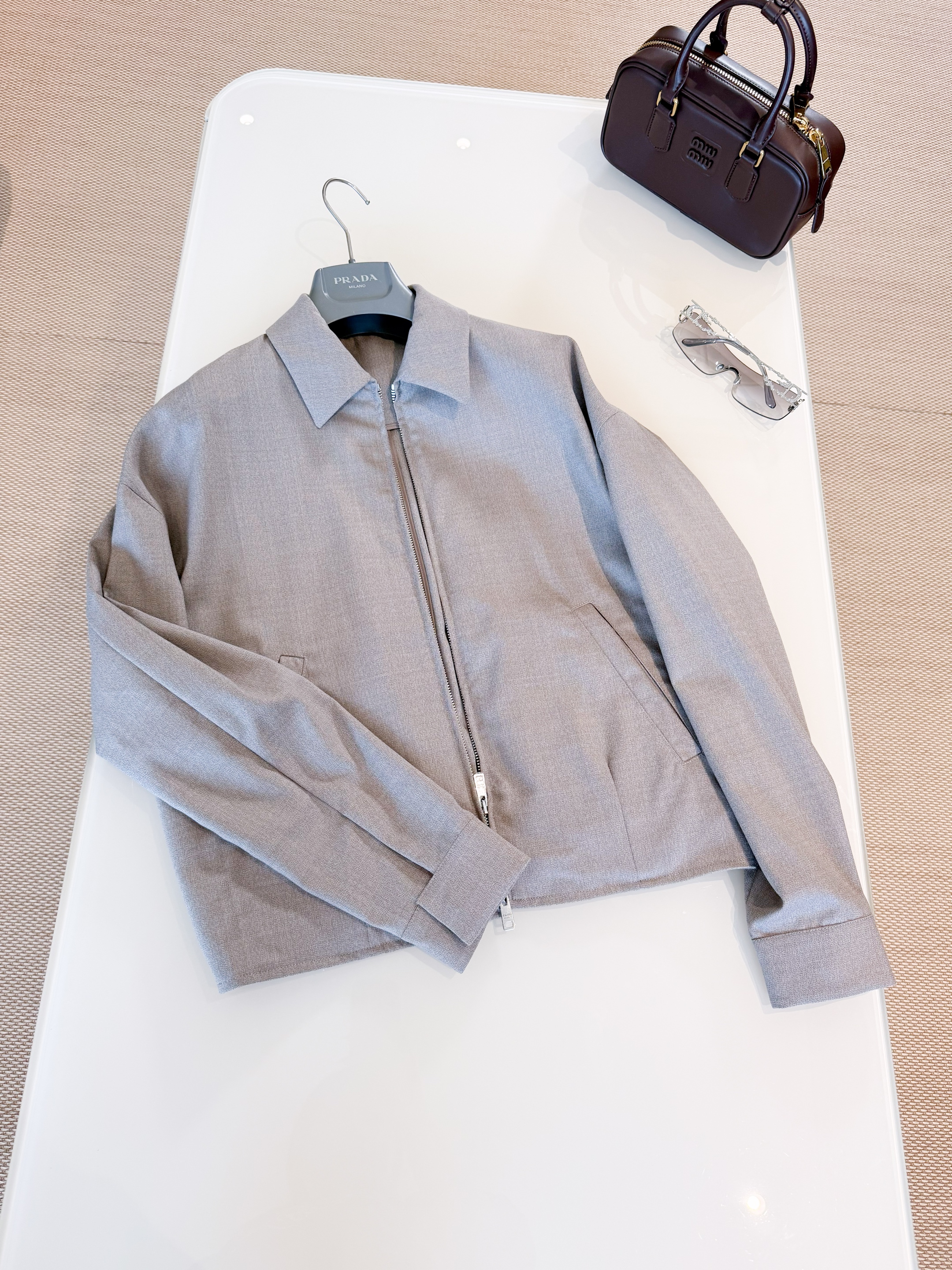 JACKET 