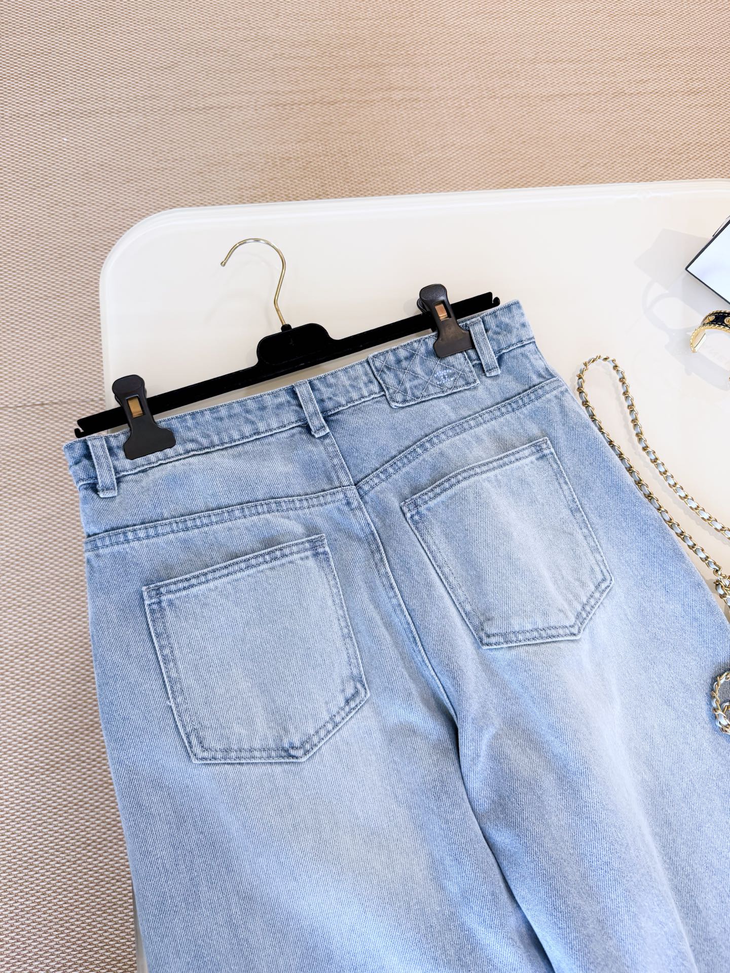 JEANS  - Image 8