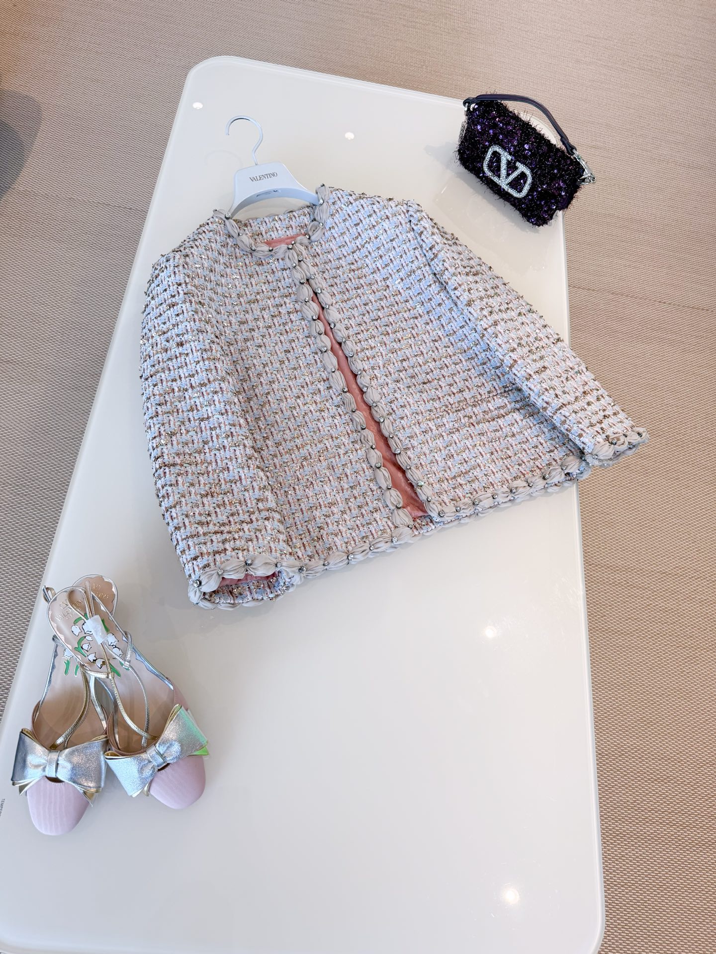 JACKET 