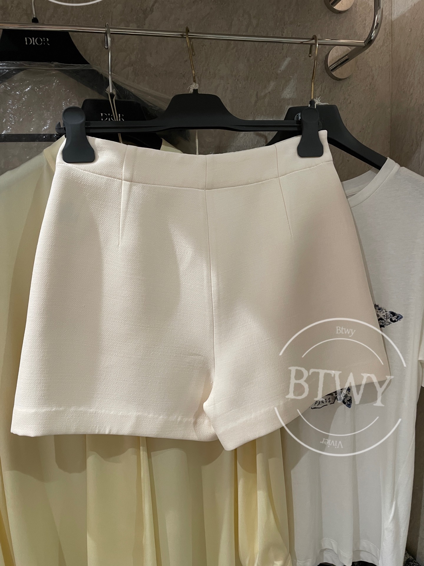 SHORTS - Image 4