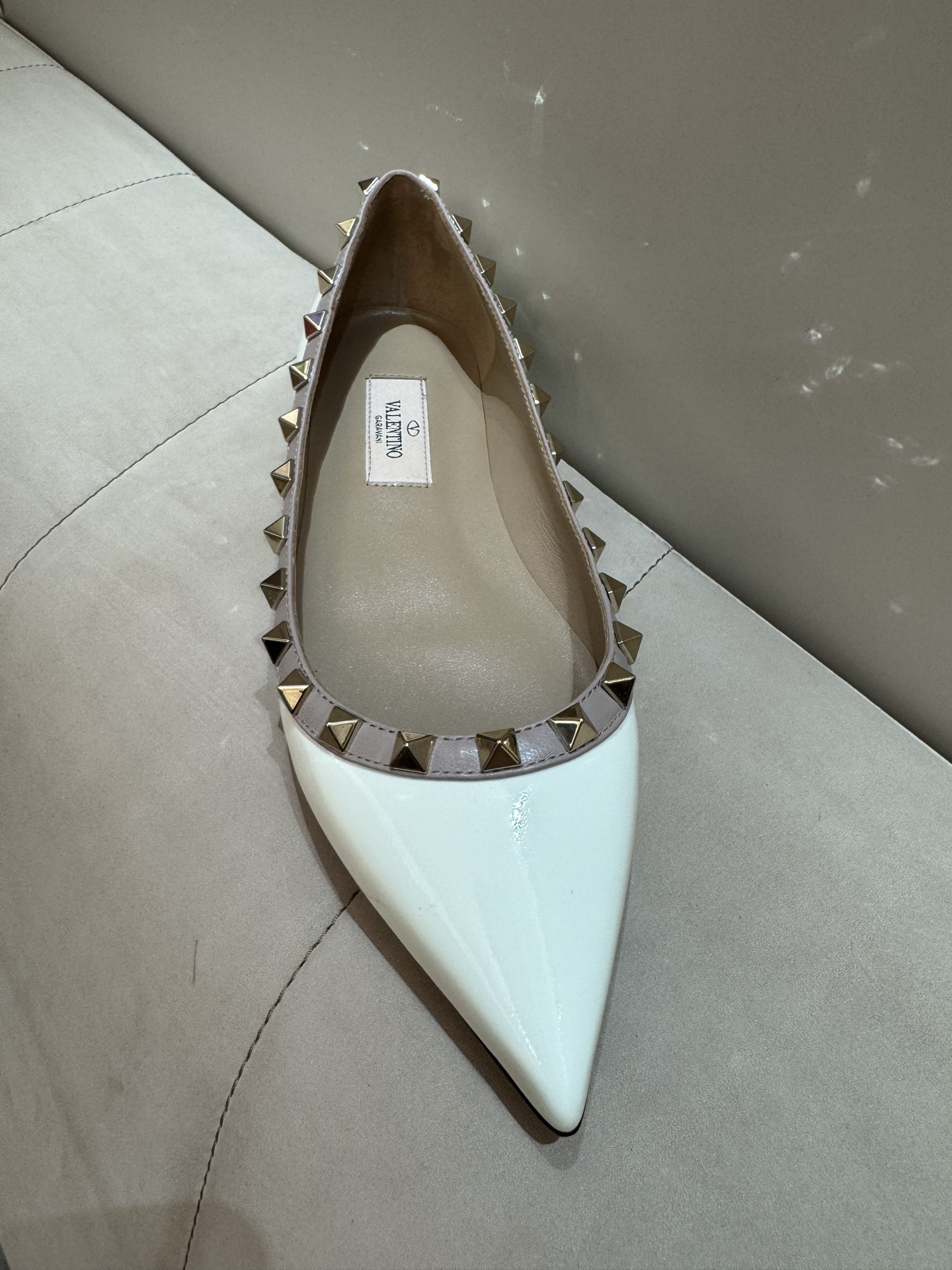 Patent Rockstud Flat - Image 3