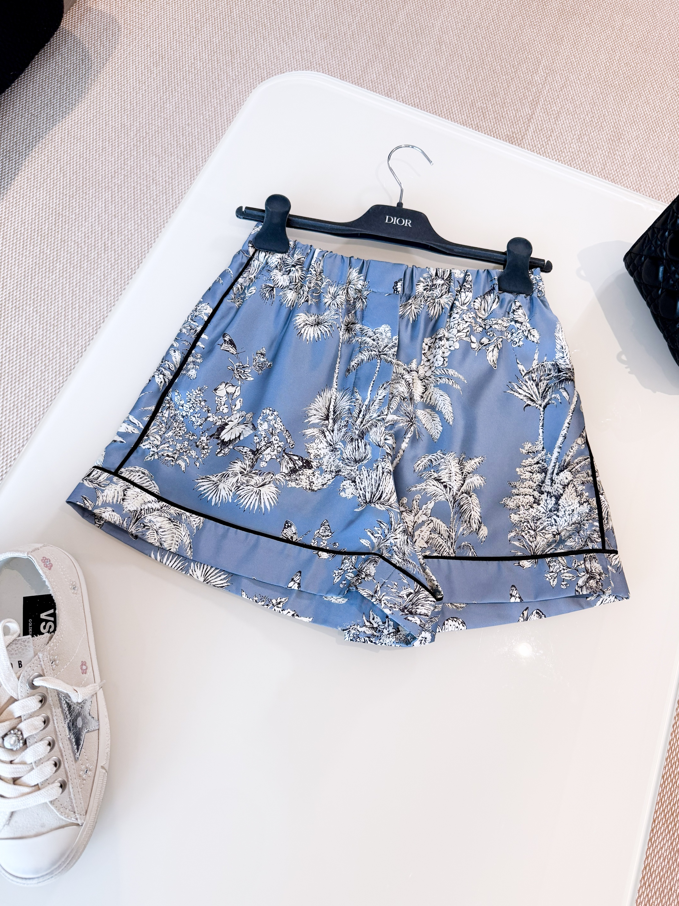 SHORT 