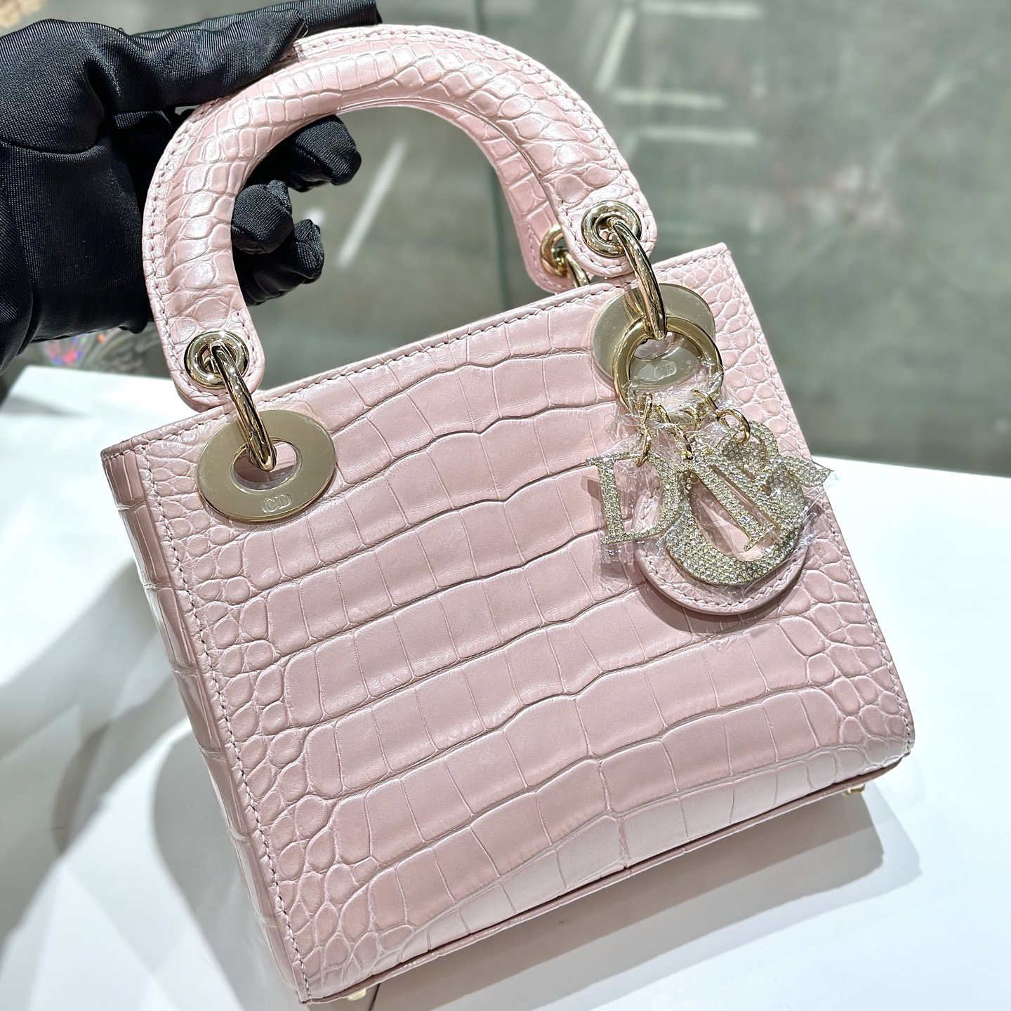 CROCODILE LEATHER 