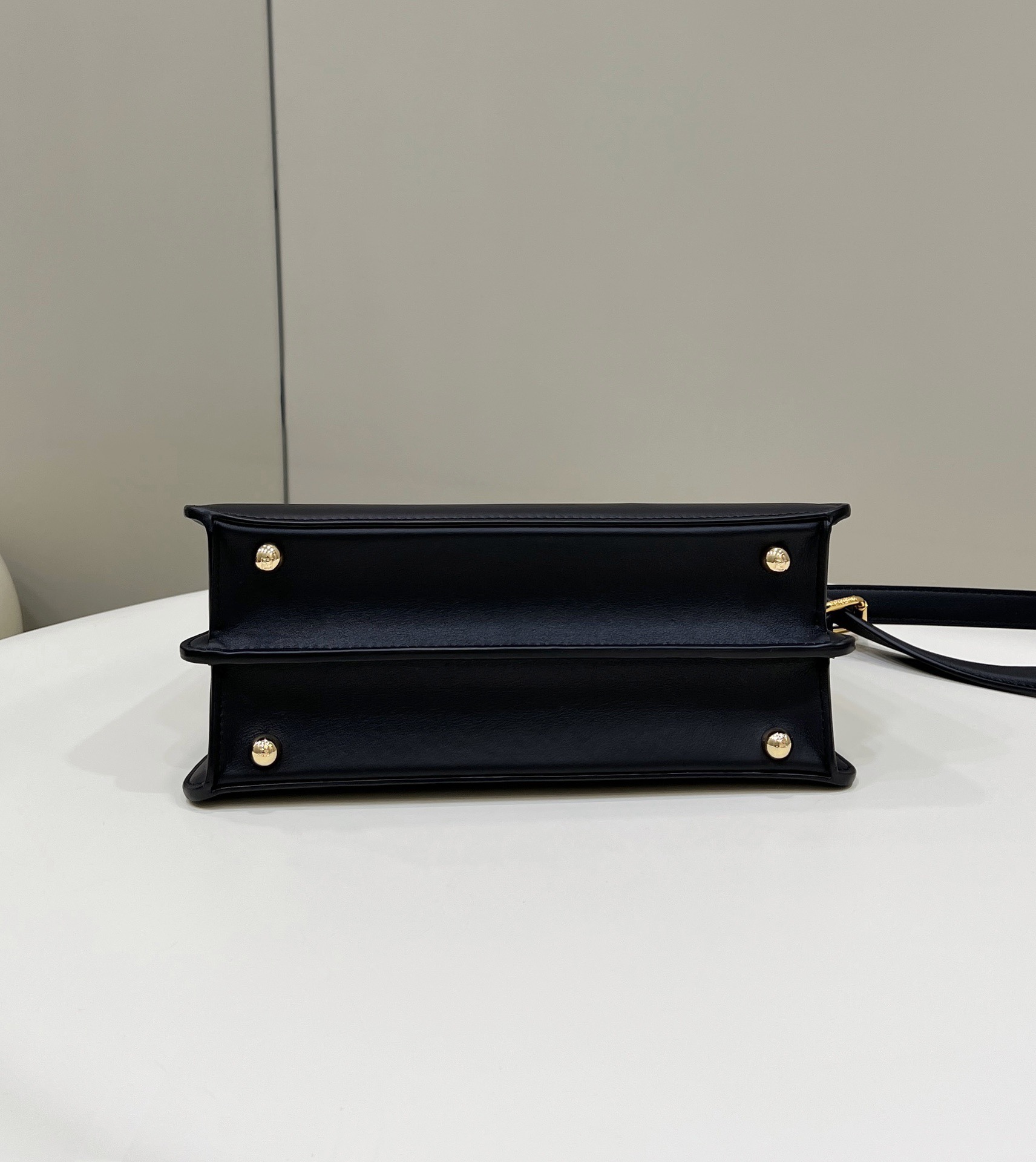 27x11x20cm - Image 2