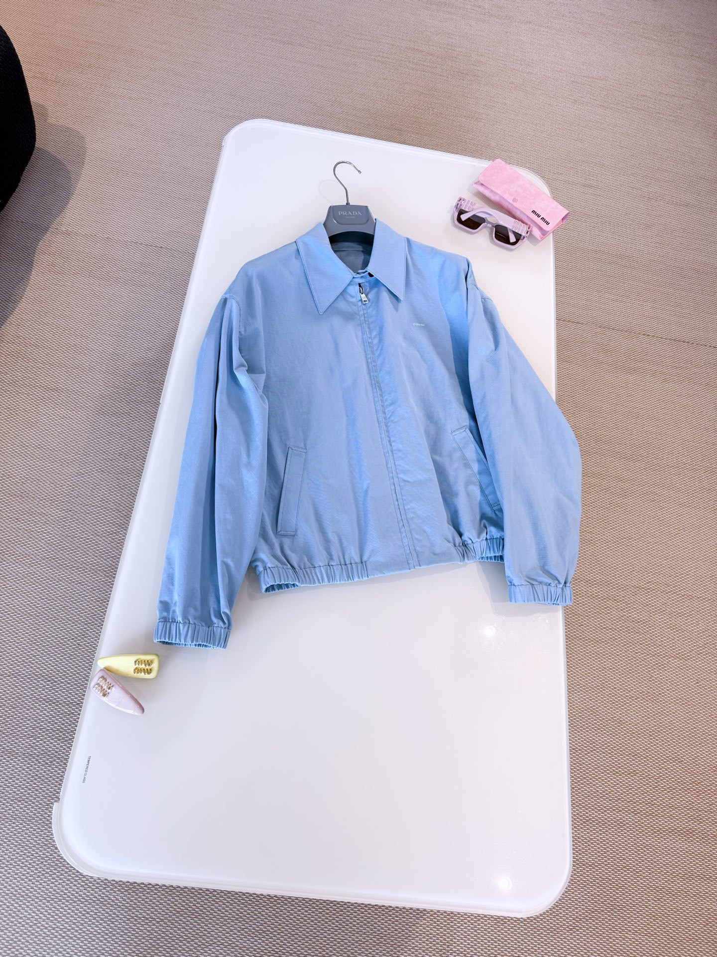 JACKET 