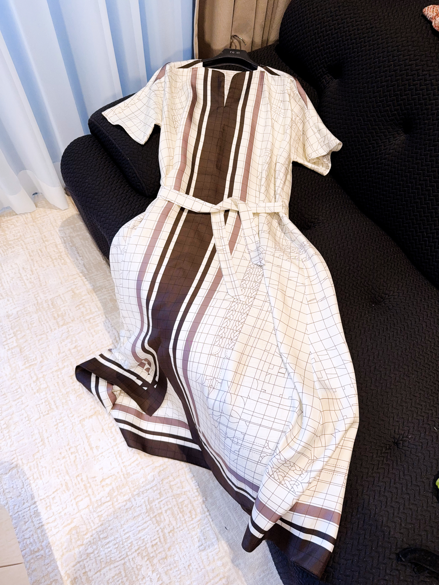 DRESS - Image 4