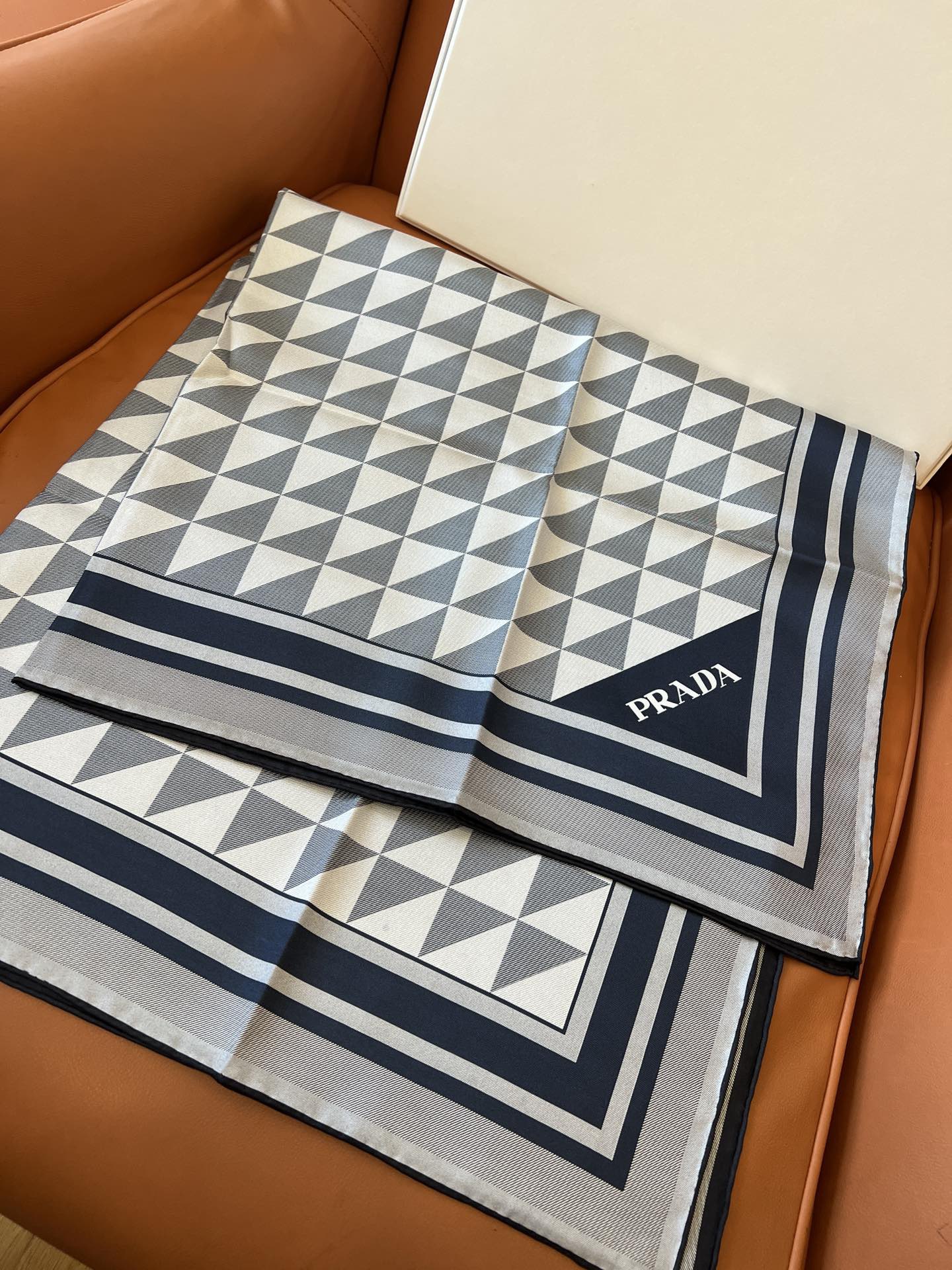 90x90cm - Image 3