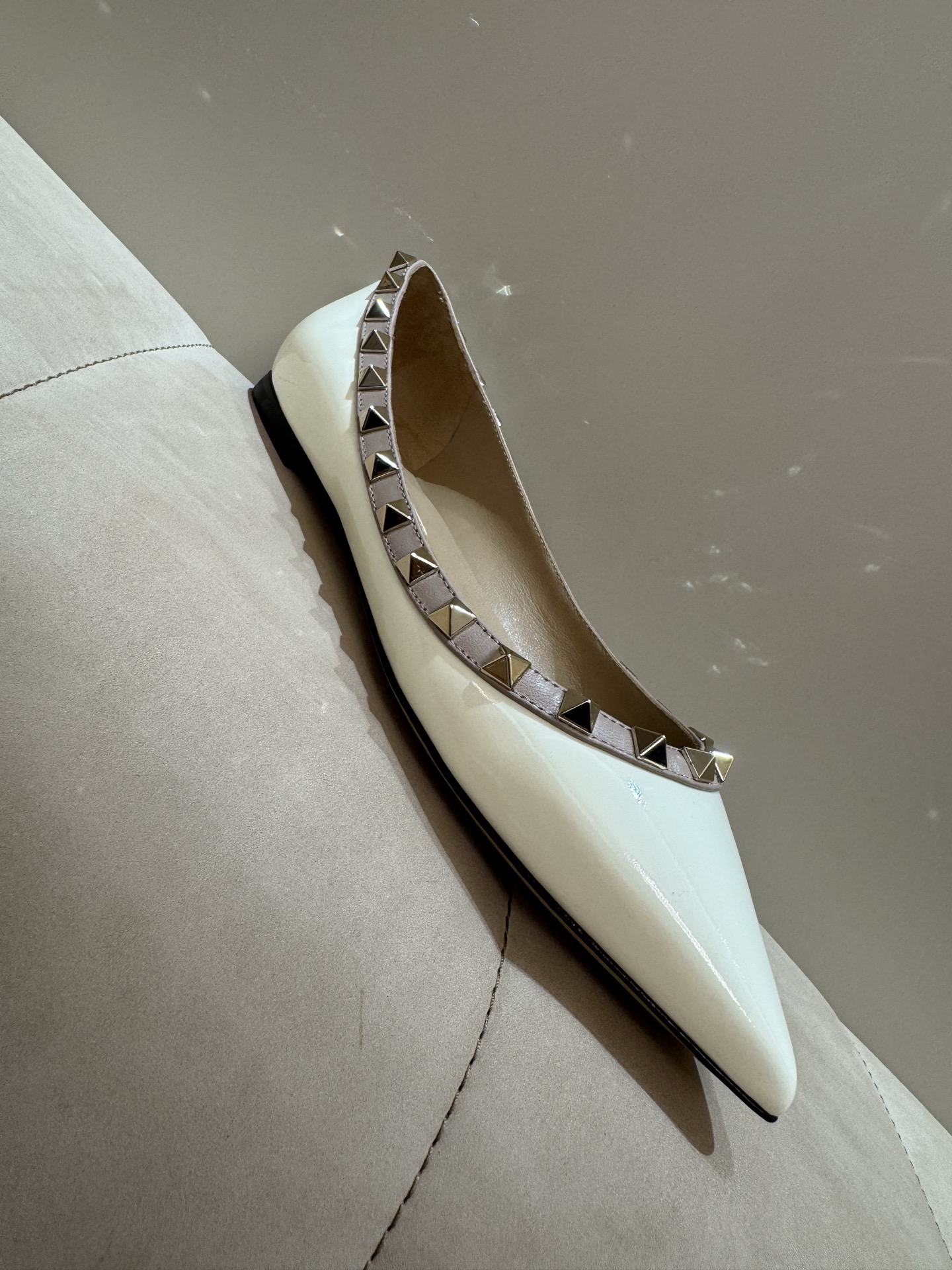 Patent Rockstud Flat - Image 4