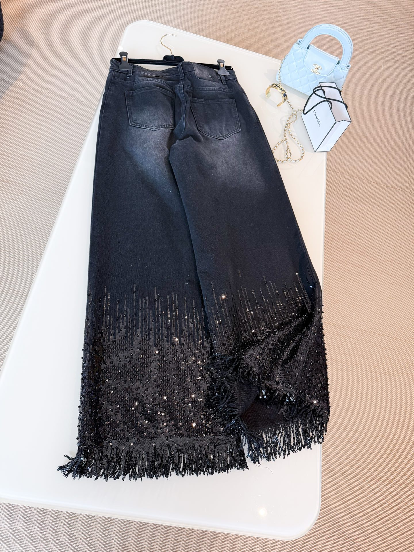 JEANS  - Image 9