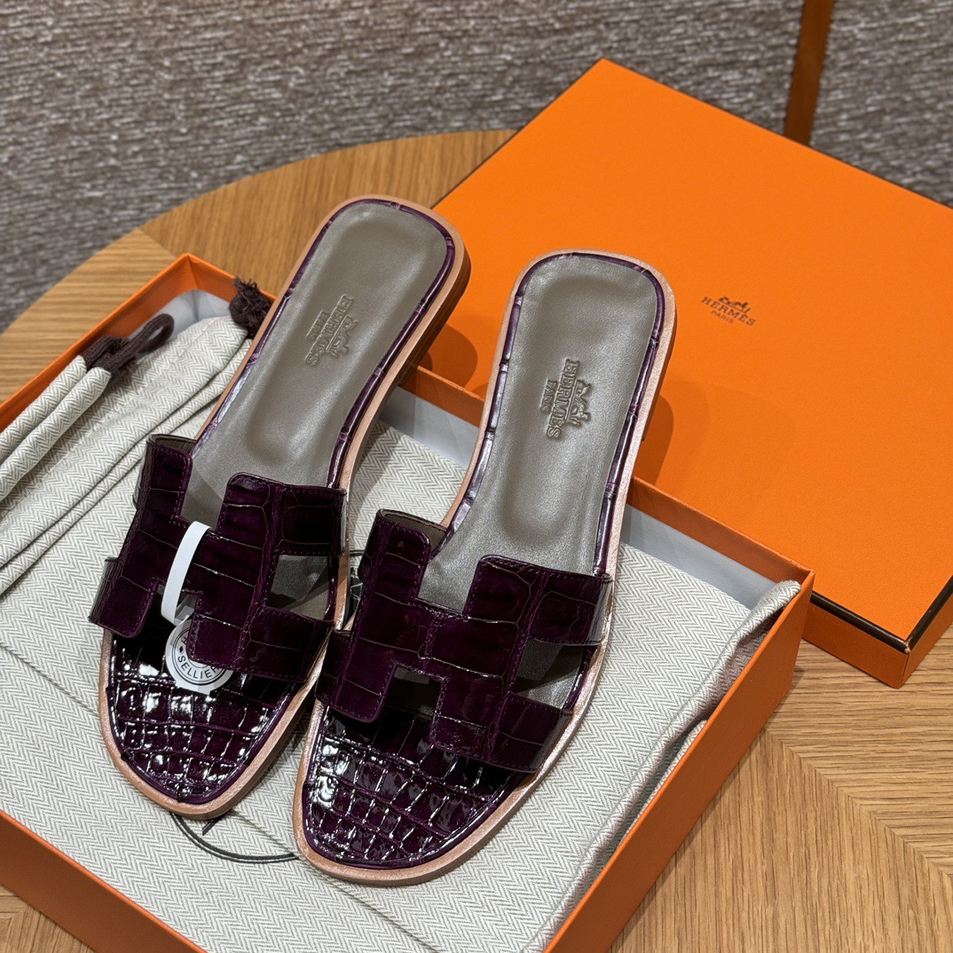Oran Sandal