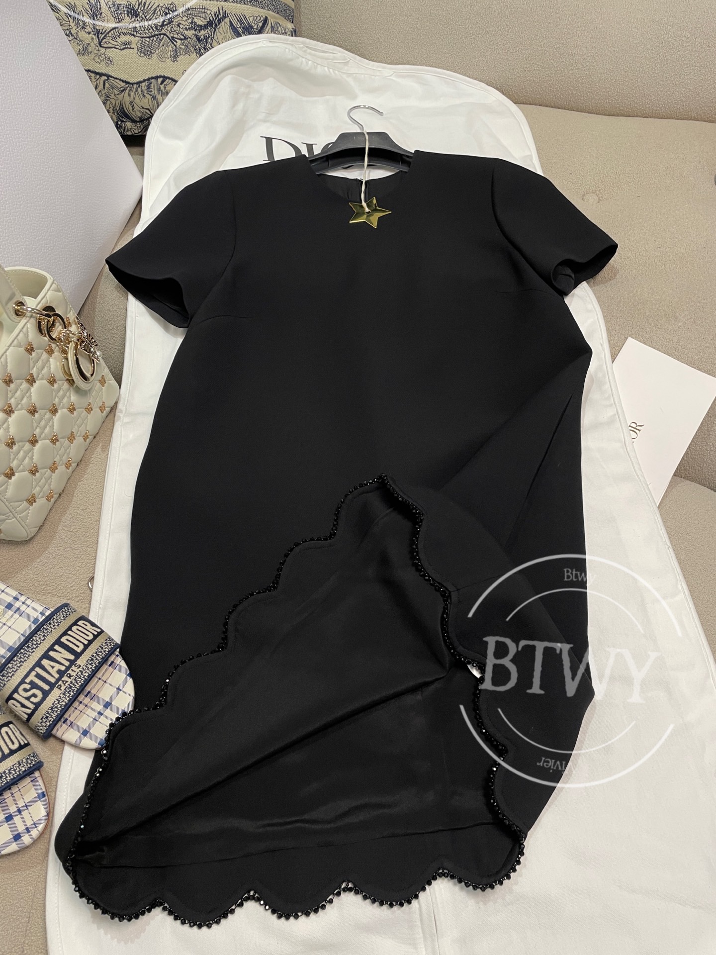 DRESS - Image 6