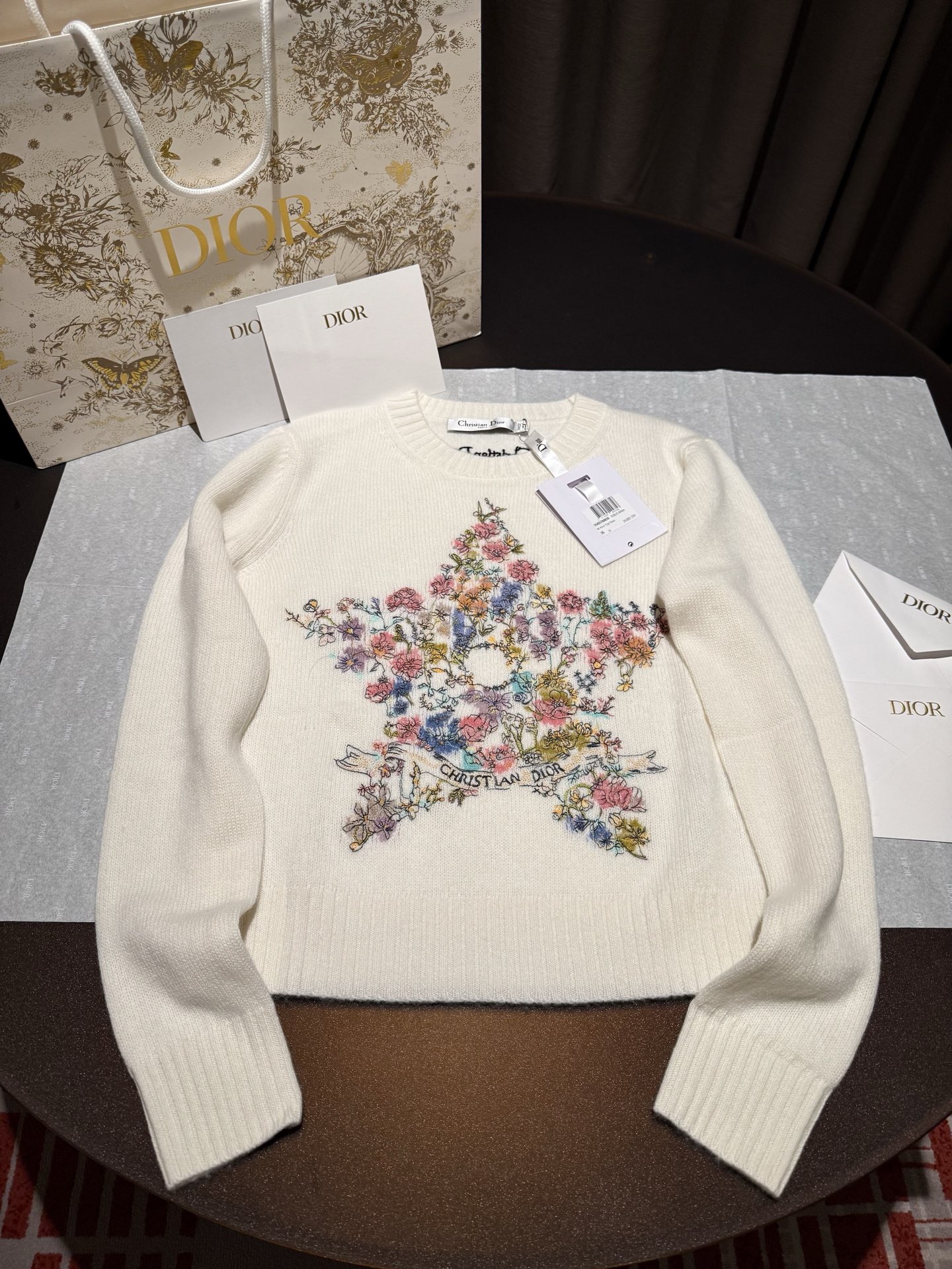 SWEATSHIRT 